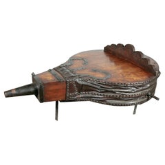 Grande table basse à soufflet de forge française du 19ème siècle