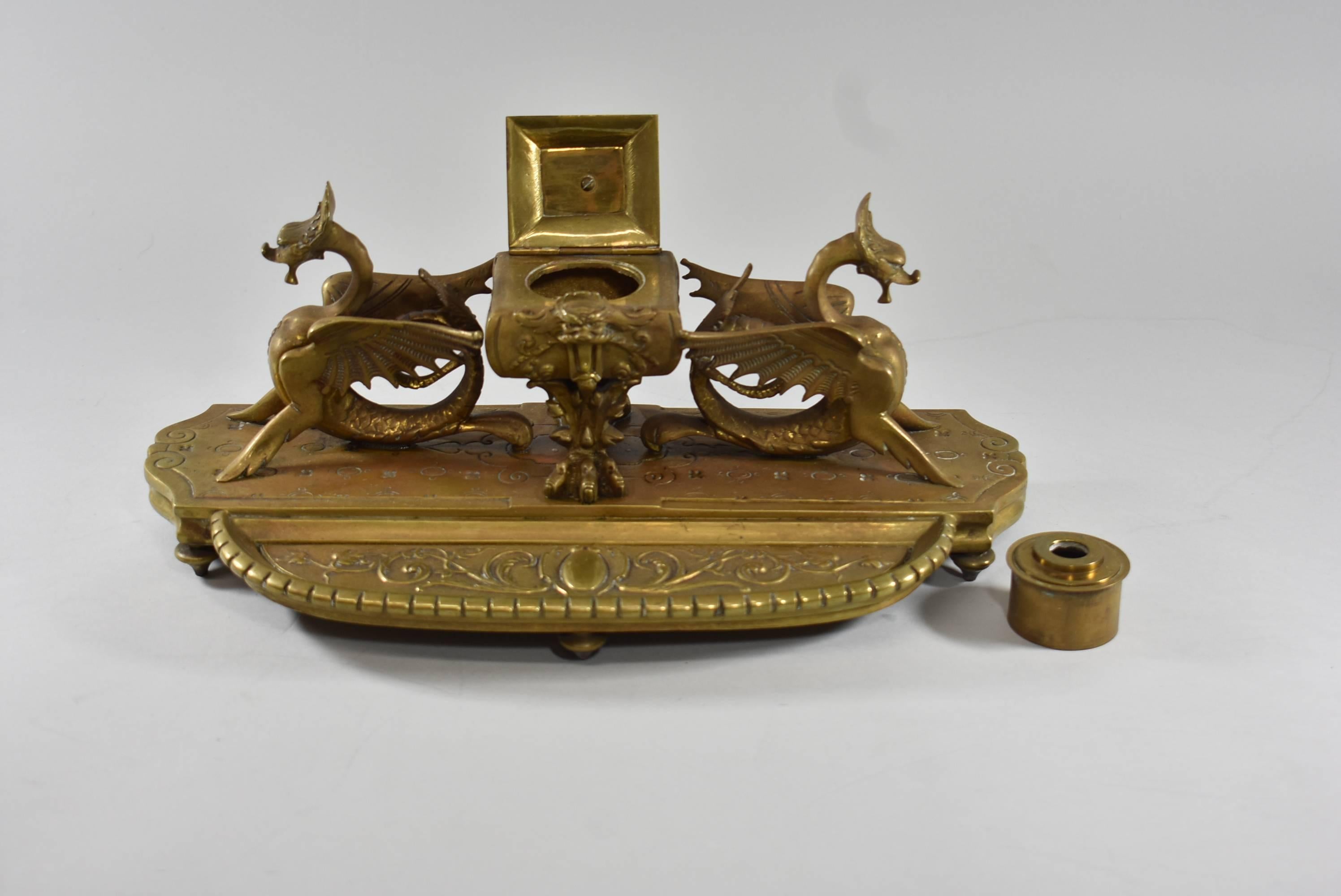 Large 19th Century French Bronze Inkwell with Dragons In Good Condition In Toledo, OH