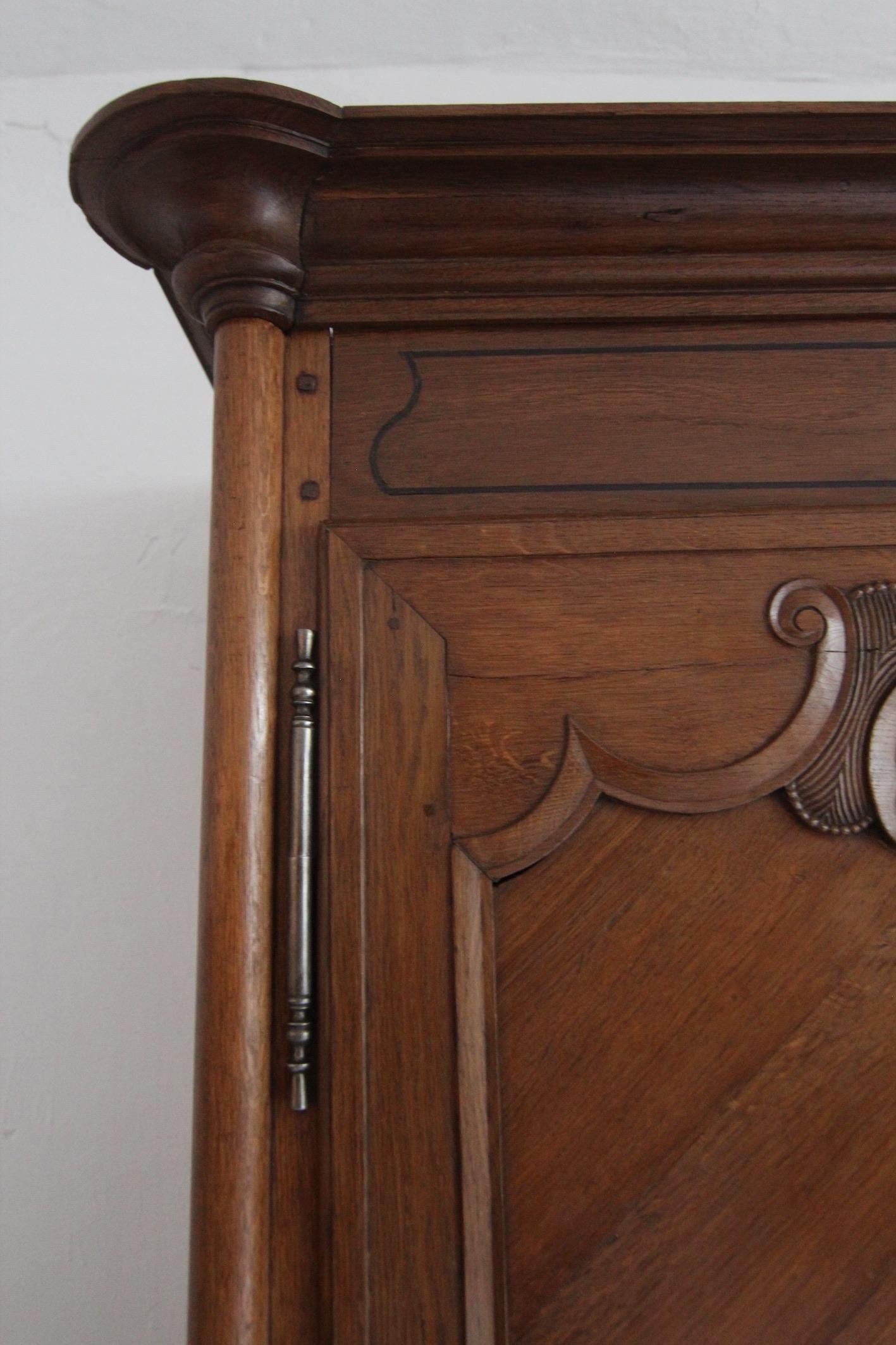 Grande mobile o credenza francese del XIX secolo in vendita 9