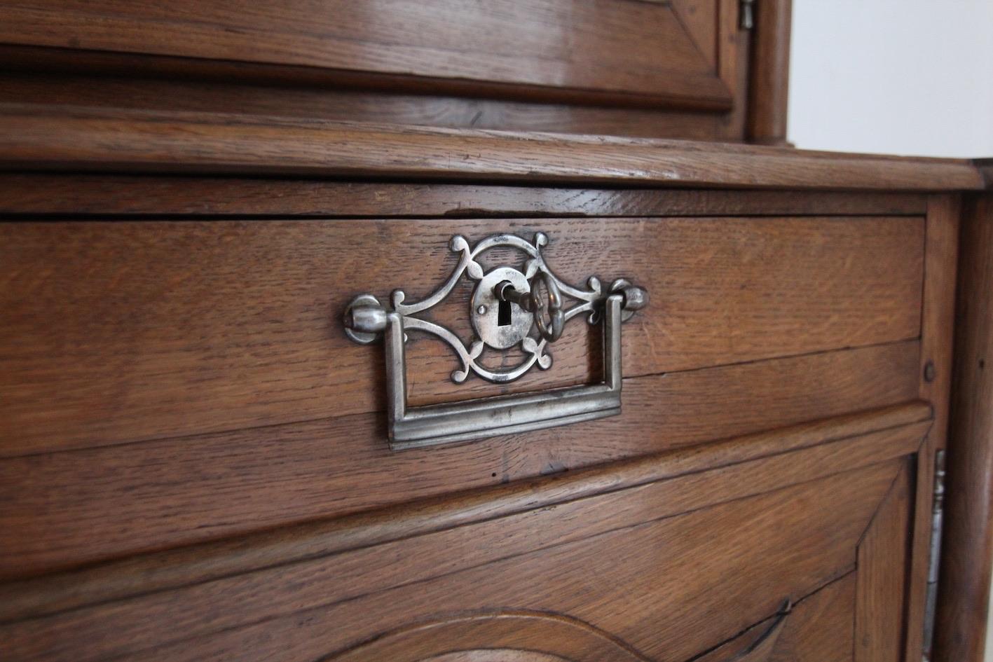 Grande mobile o credenza francese del XIX secolo in vendita 10
