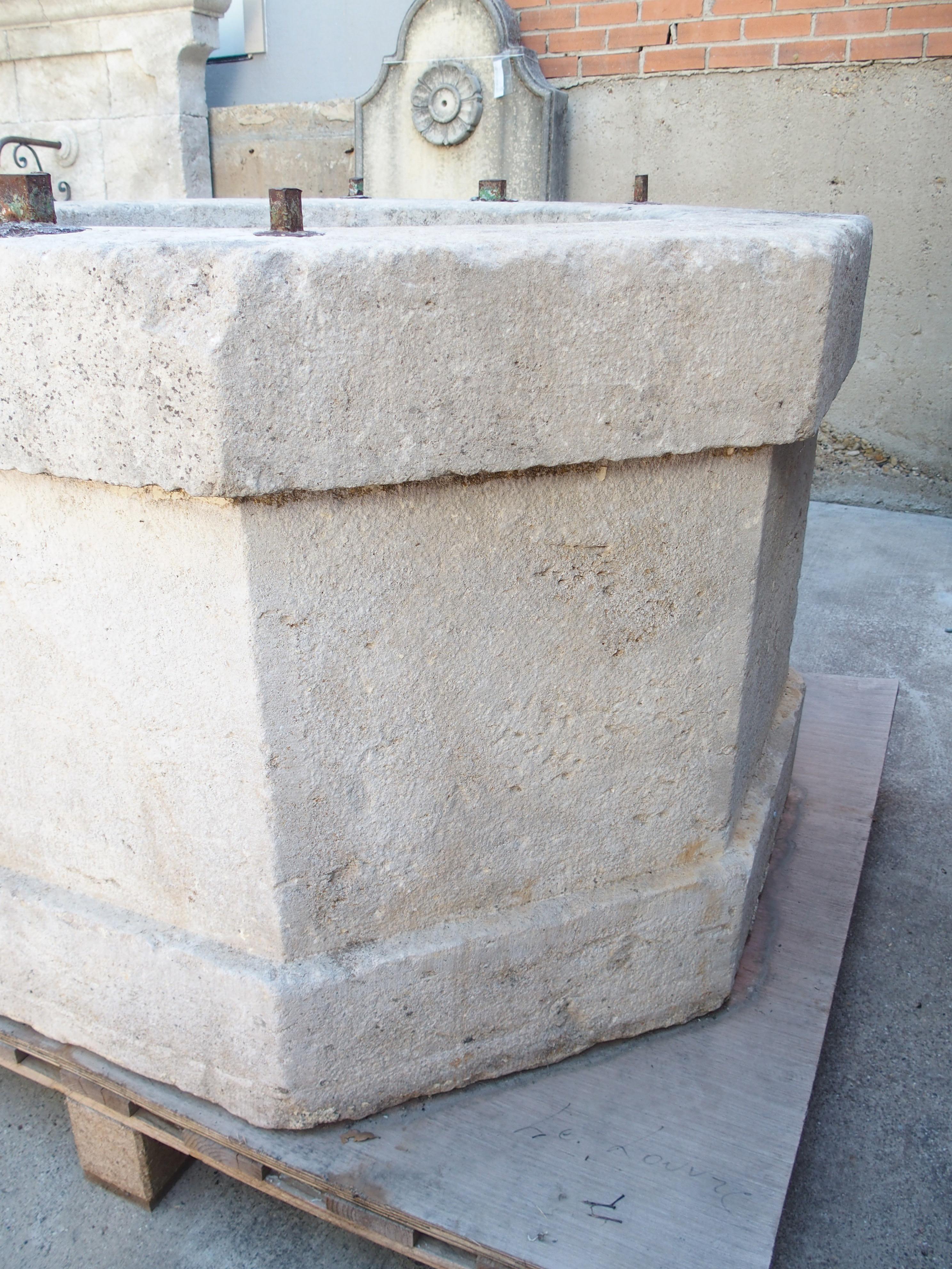 Large 19th Century French Burgundy Limestone Well Head finished “A La Boucharde” For Sale 5