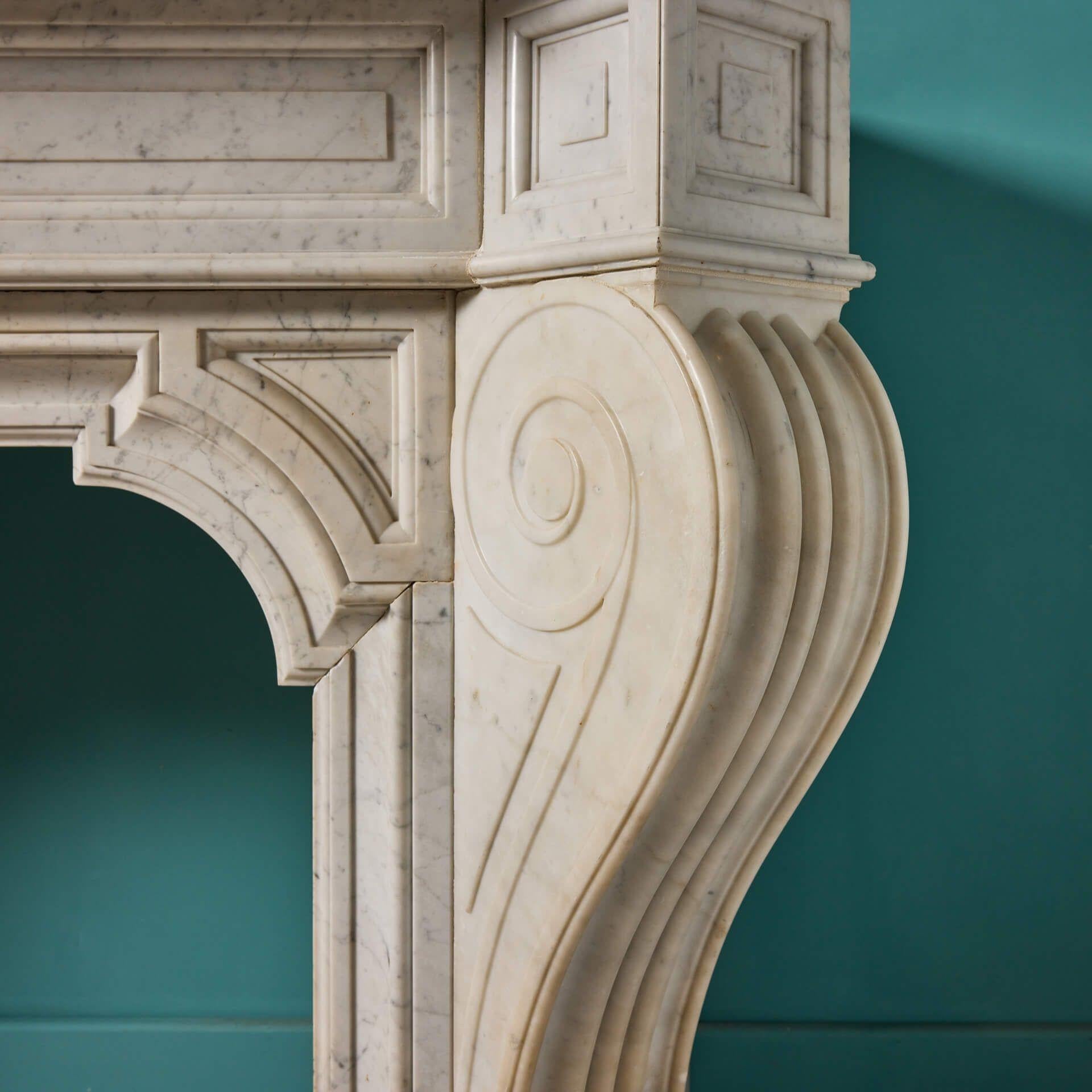 Large 19th Century French Carrara Marble Mantel For Sale 1
