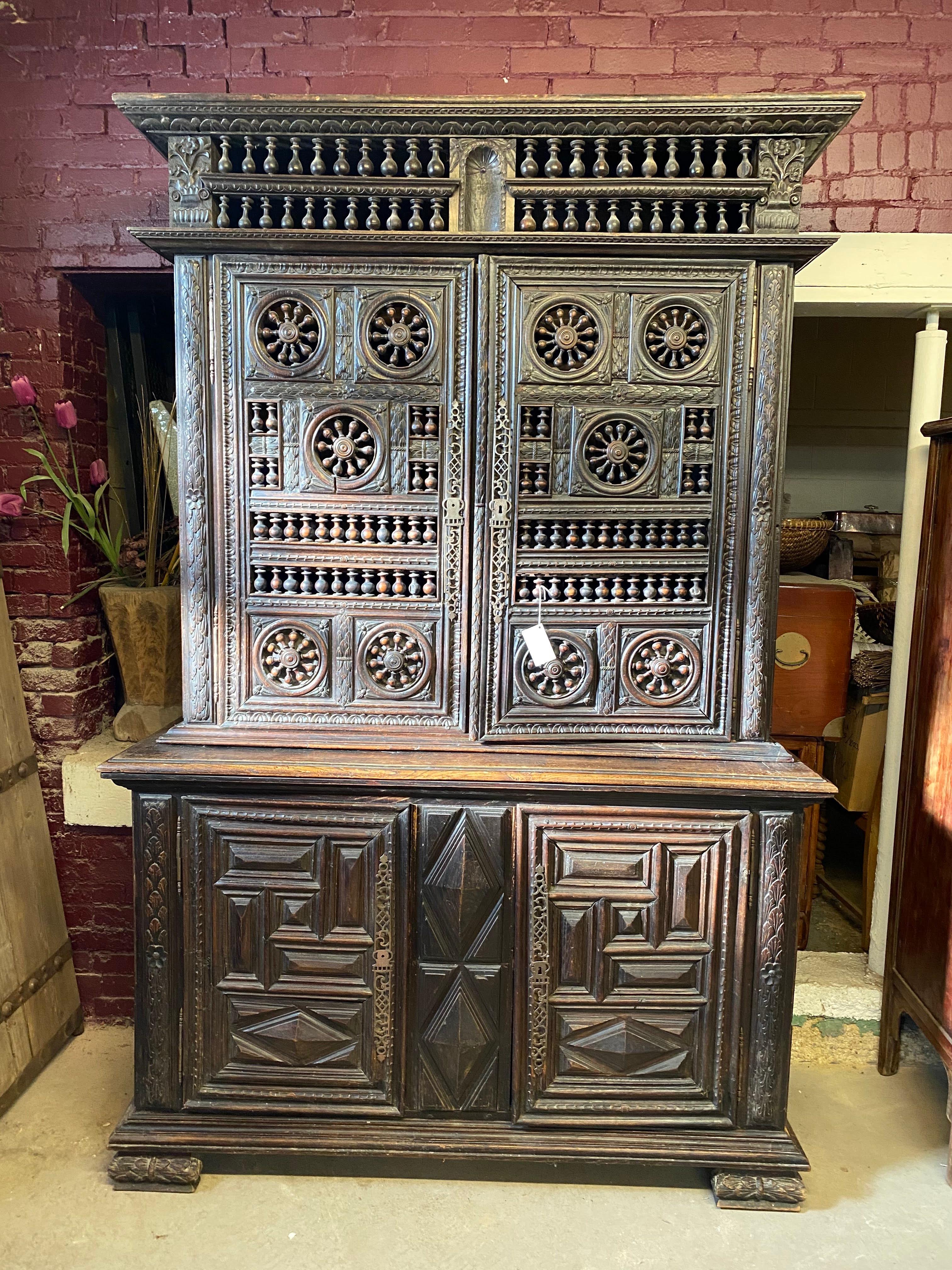 Large 19th Century French Carved Double Buffet from Brittany For Sale 4