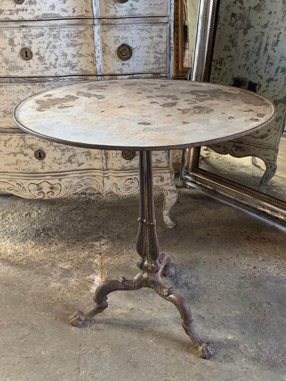 Large 19th Century French Cast Iron Bistro Table In Good Condition In Ongar, GB