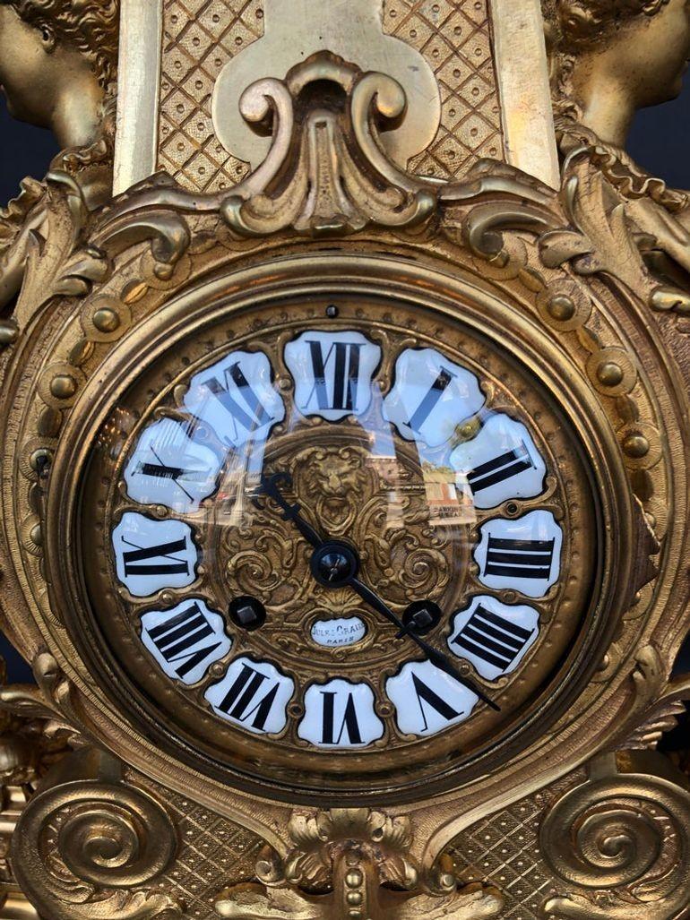 Large 19th Century French Doré Bronze Mantel Clock In Good Condition For Sale In Los Angeles, CA