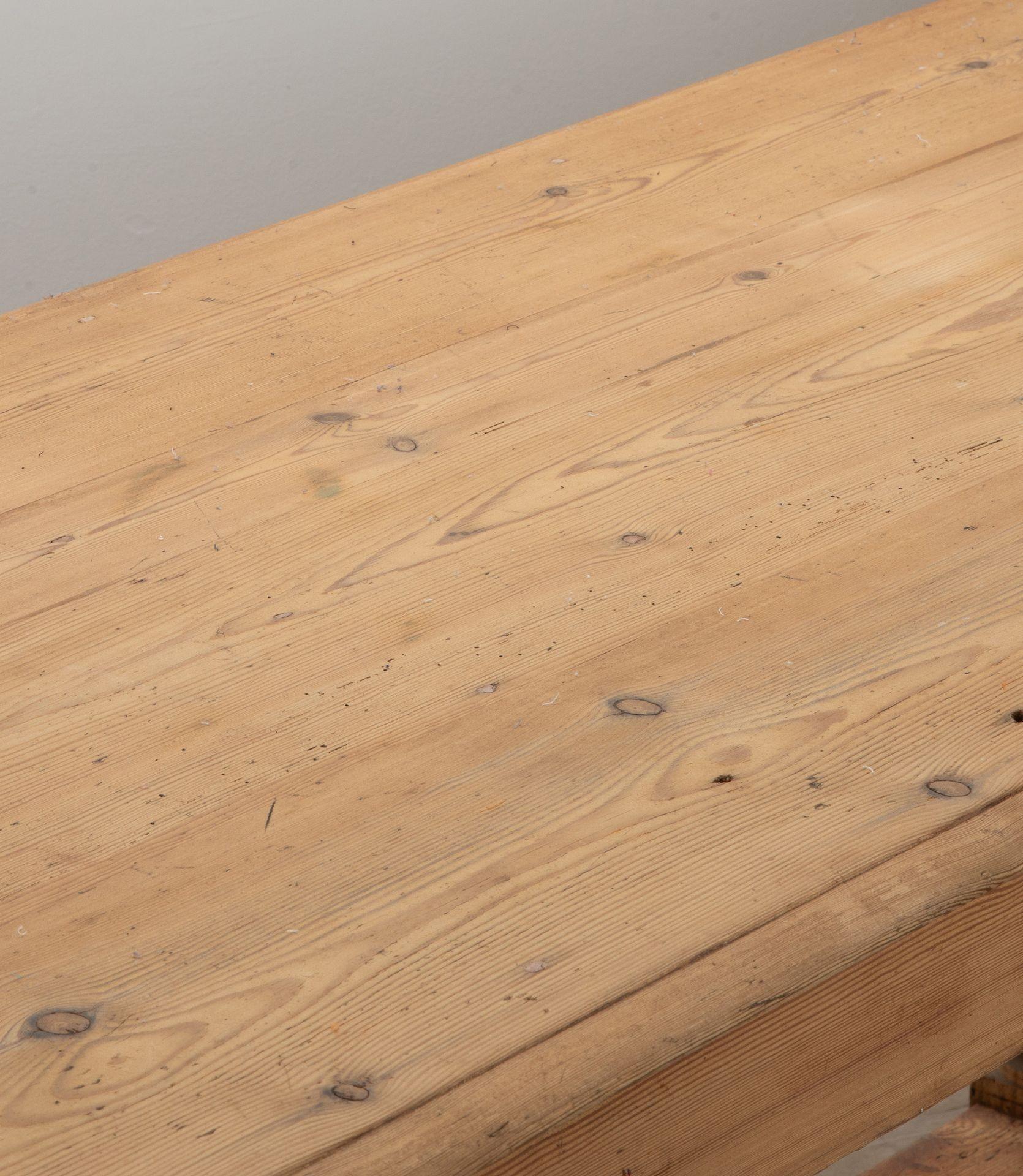Grande table à tiroirs française du 19ème siècle en vente 7