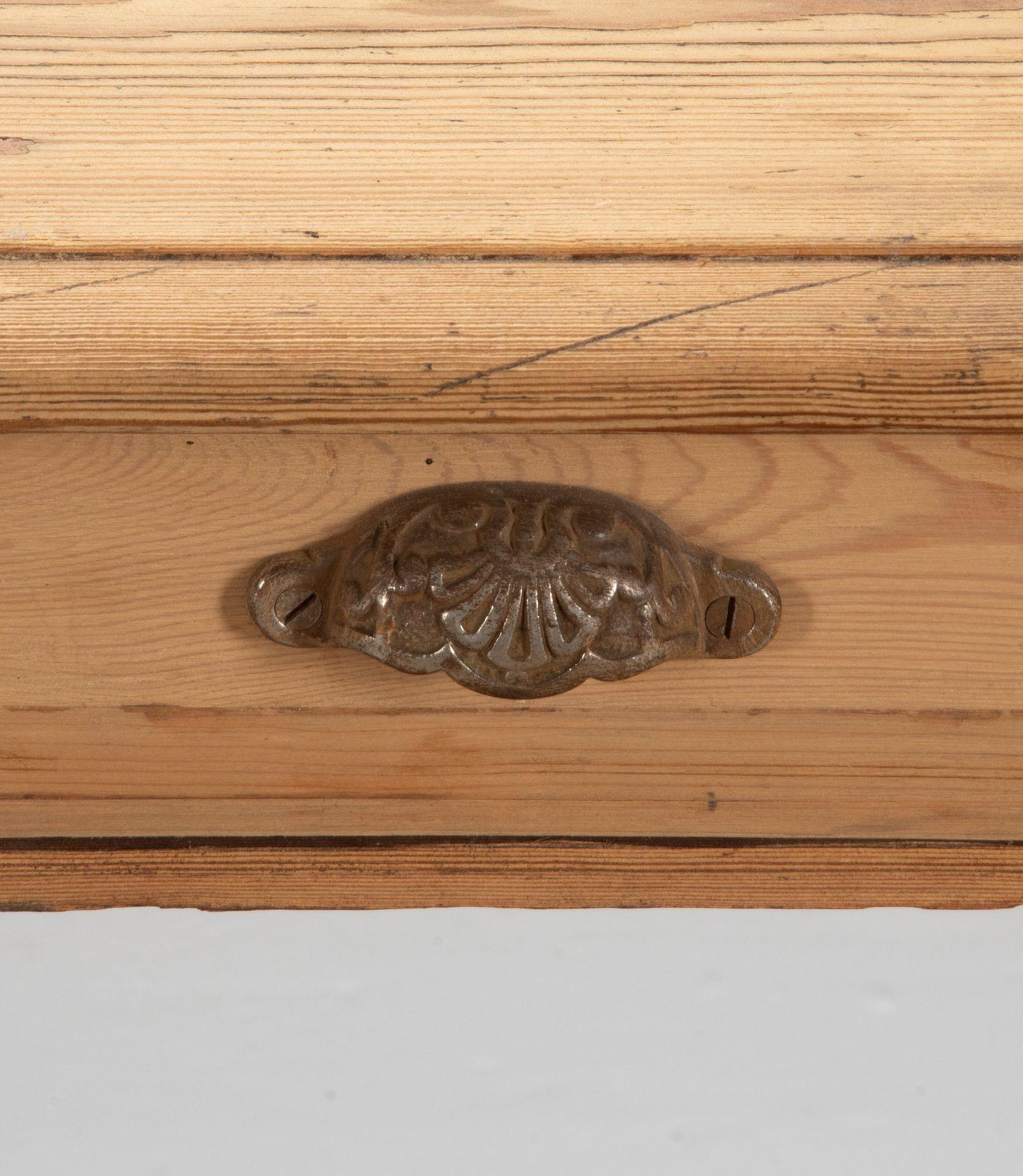 Grande table à tiroirs française du 19ème siècle Bon état - En vente à Gloucestershire, GB