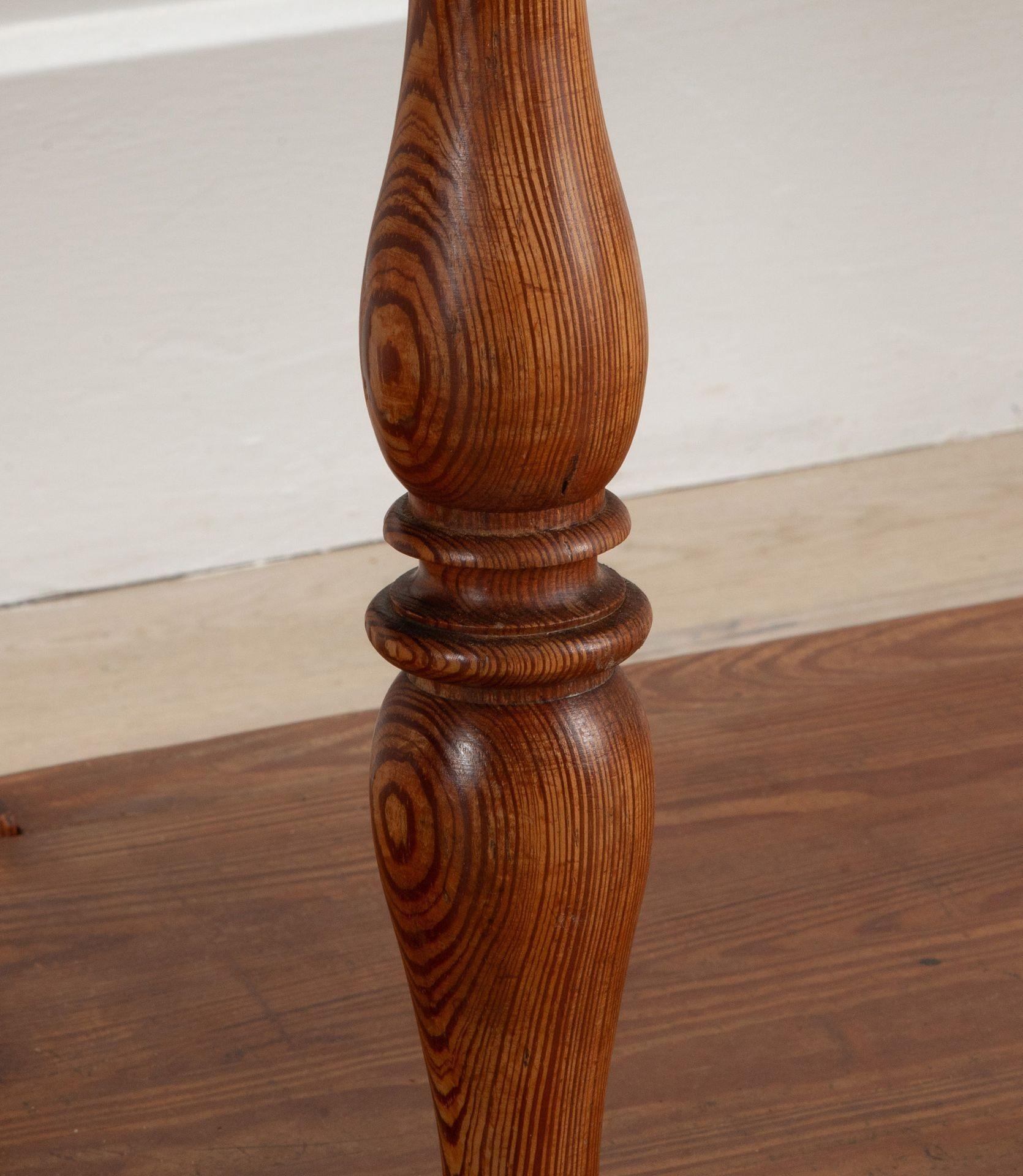 Grande table à tiroirs française du 19ème siècle en vente 3