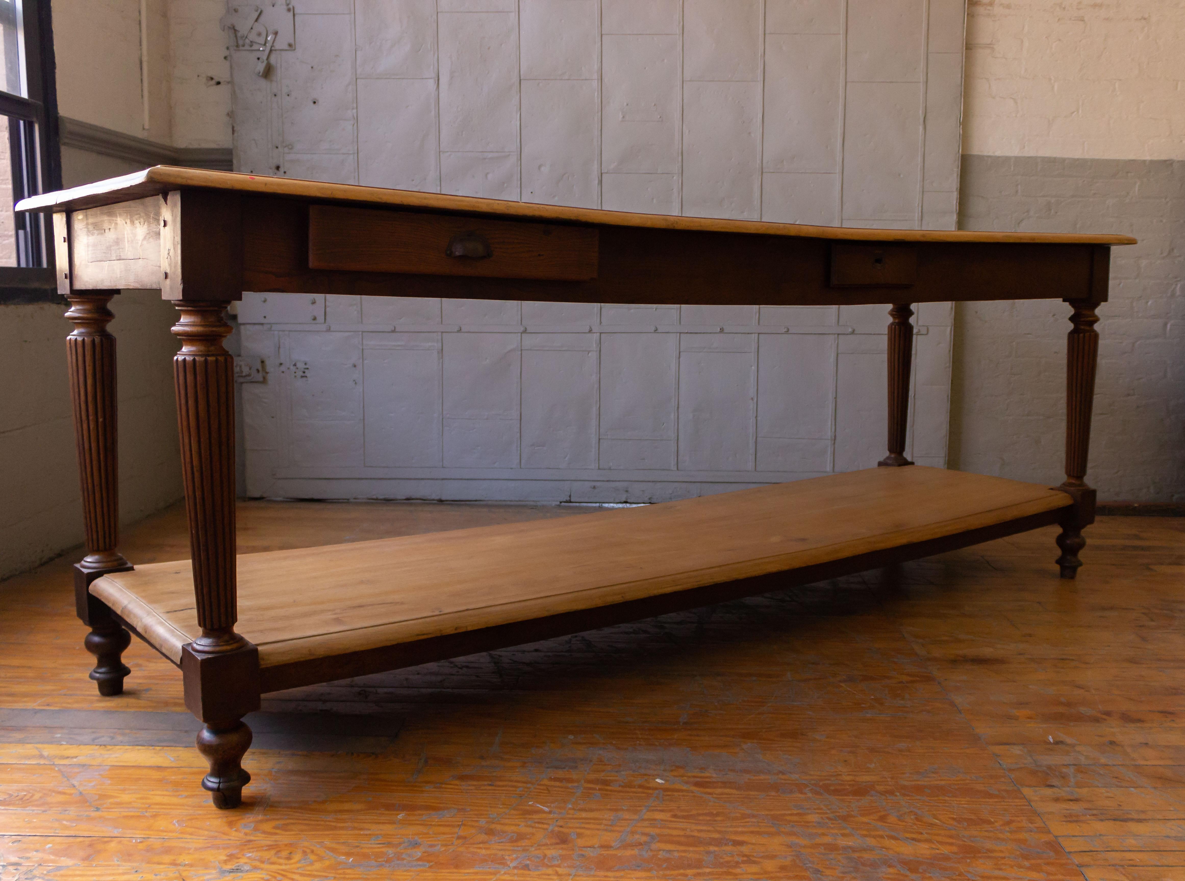 Large 19th Century French Elm Draper's Table In Good Condition In Buchanan, NY