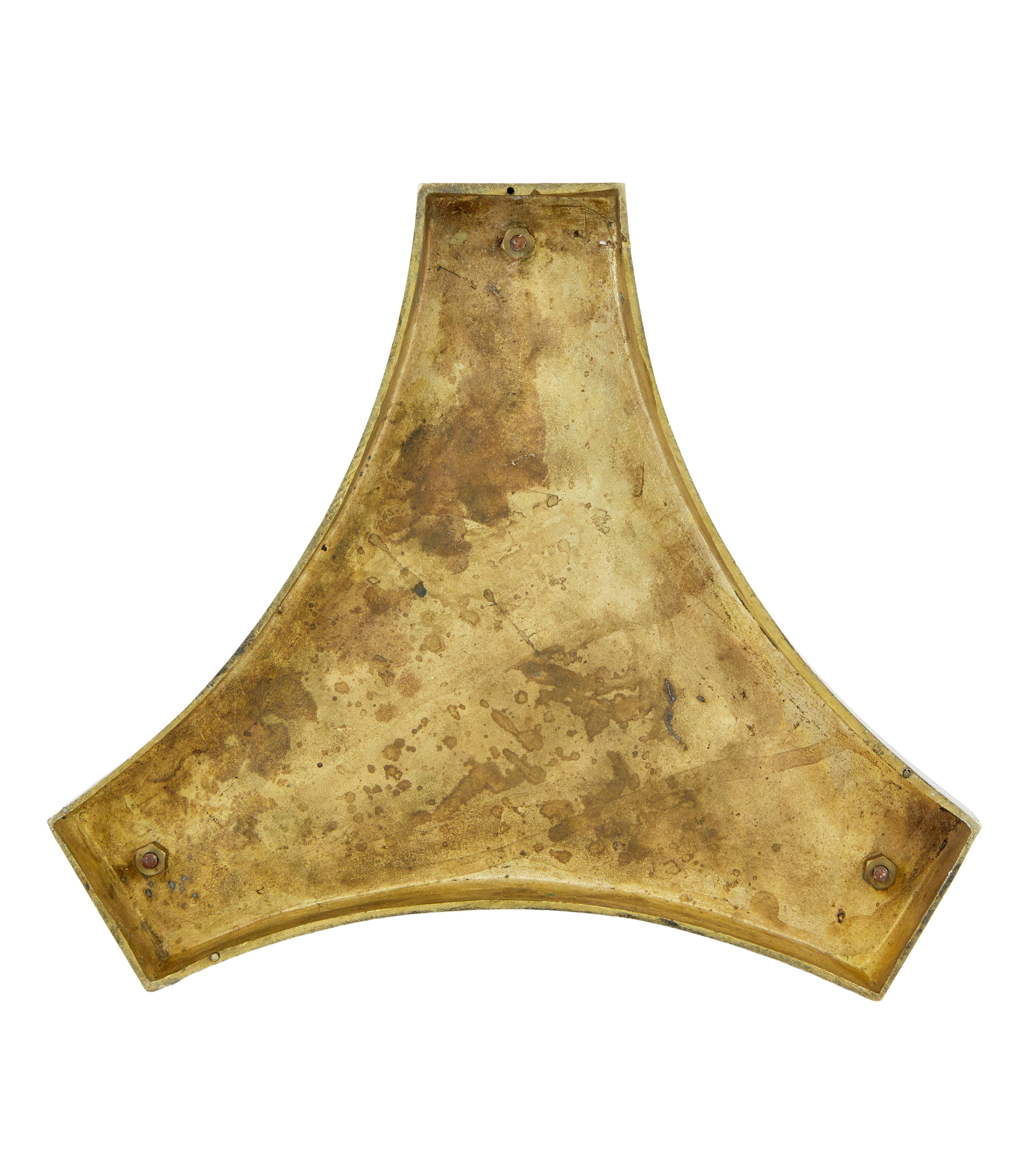 Gran lámpara de sobremesa de bronce imperio francés ormolu del siglo XIX Ormolú en venta