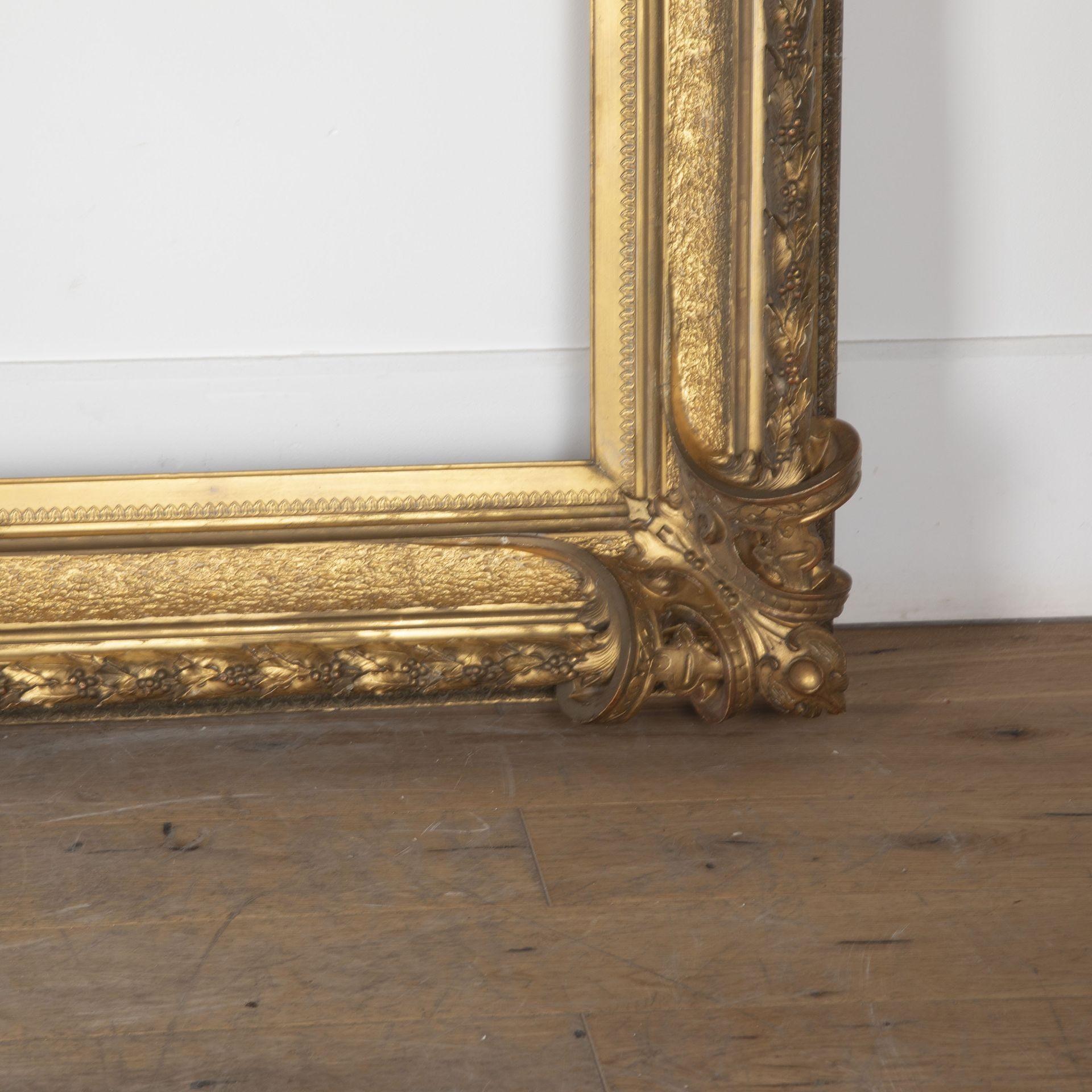 Large 19th Century French Gilded Frame (19. Jahrhundert) im Angebot