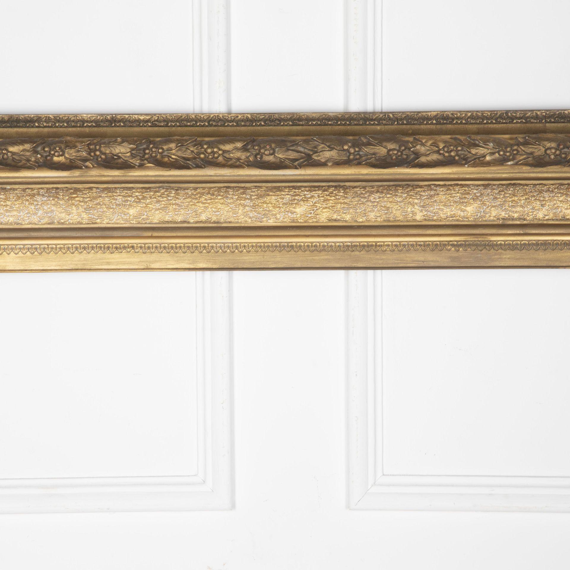 Large 19th Century French Gilded Frame (Vergoldetes Holz) im Angebot