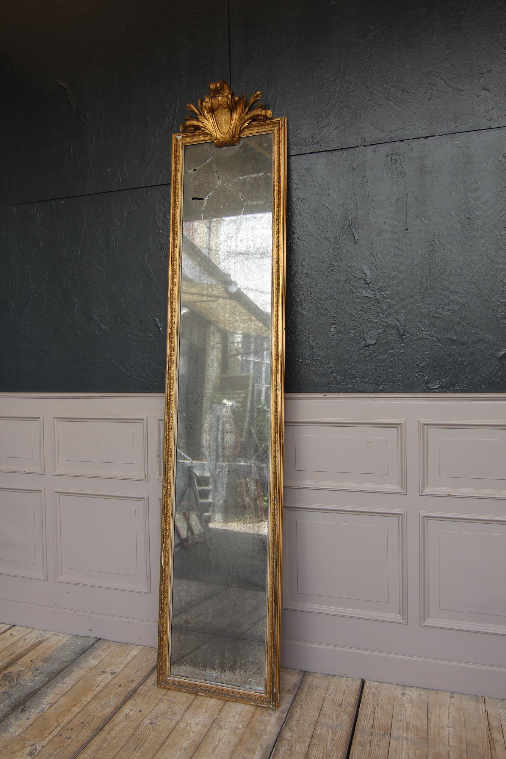 Large 19th Century French Giltwood Mirror In Fair Condition For Sale In Dusseldorf, DE