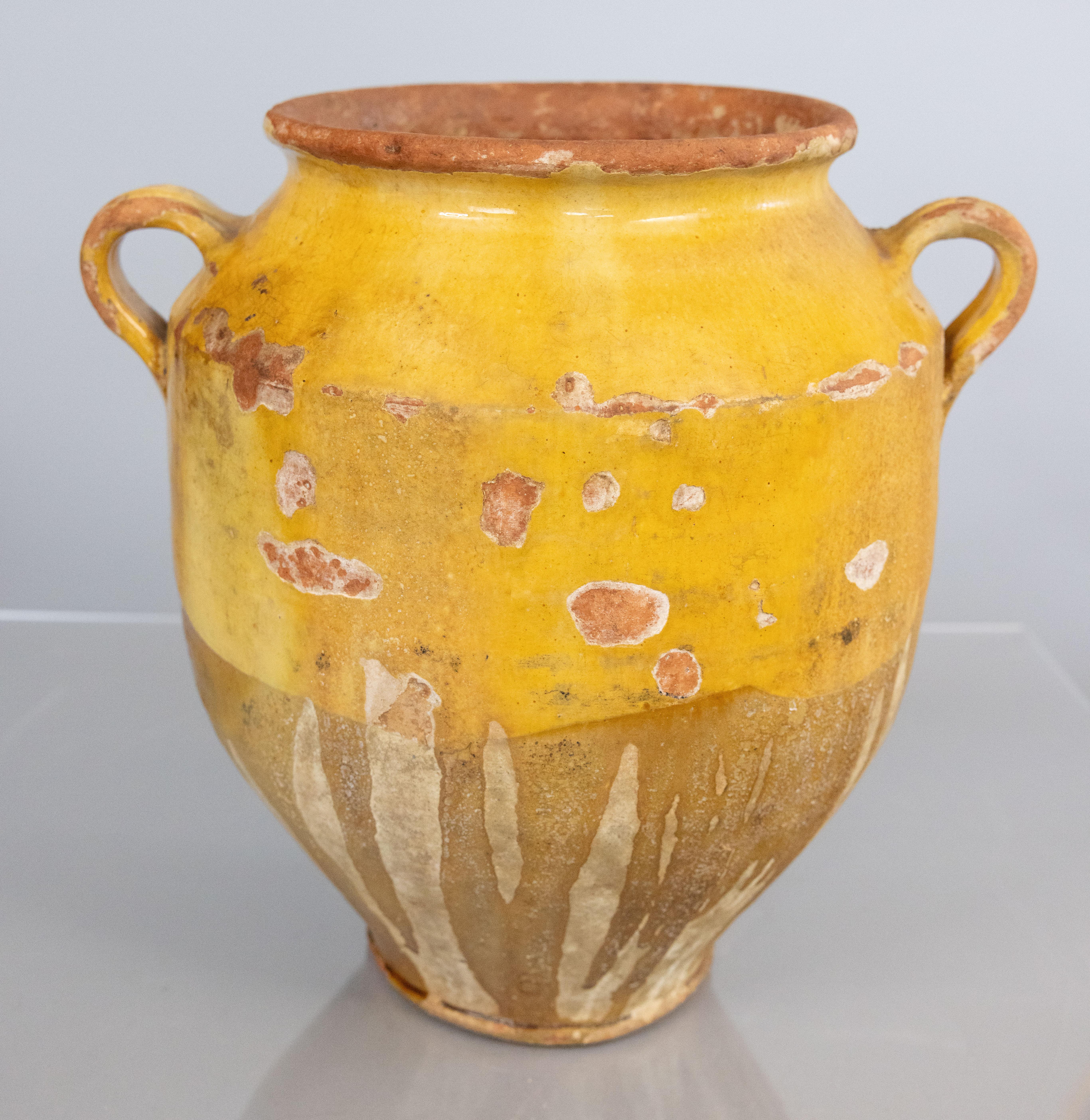 Gran olla de confit amarillo esmaltada francesa del siglo XIX en venta 2