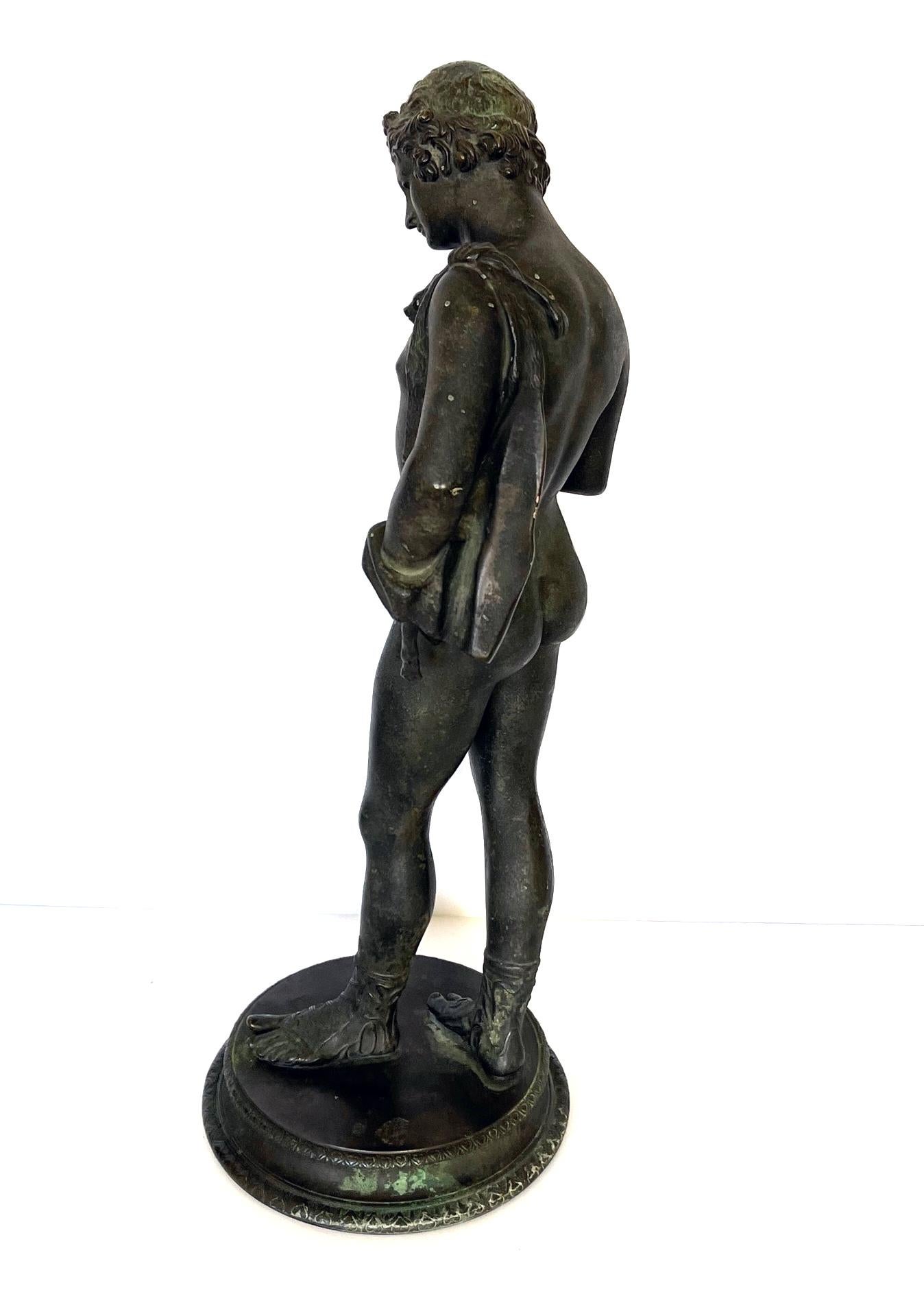 Large 19th Century French Grand Tour Bronze Figure of Narcissus For Sale 2