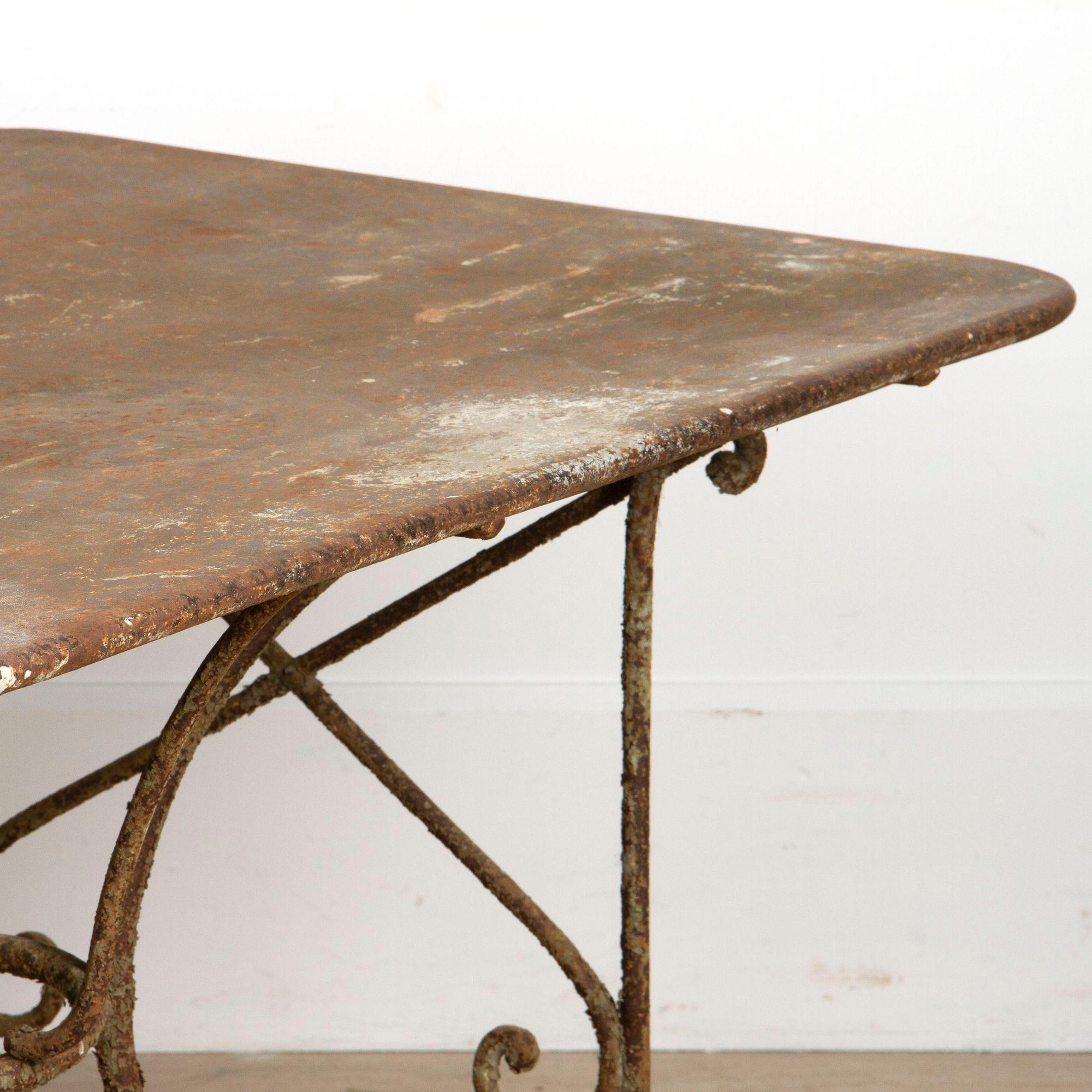 Fer forgé Grande table française en fer du 19ème siècle en vente