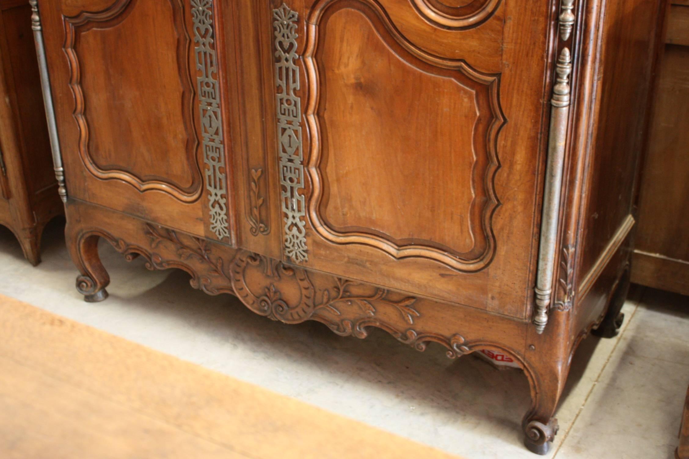 Large 19th Century French Louis XV Carved Walnut Armoire 1