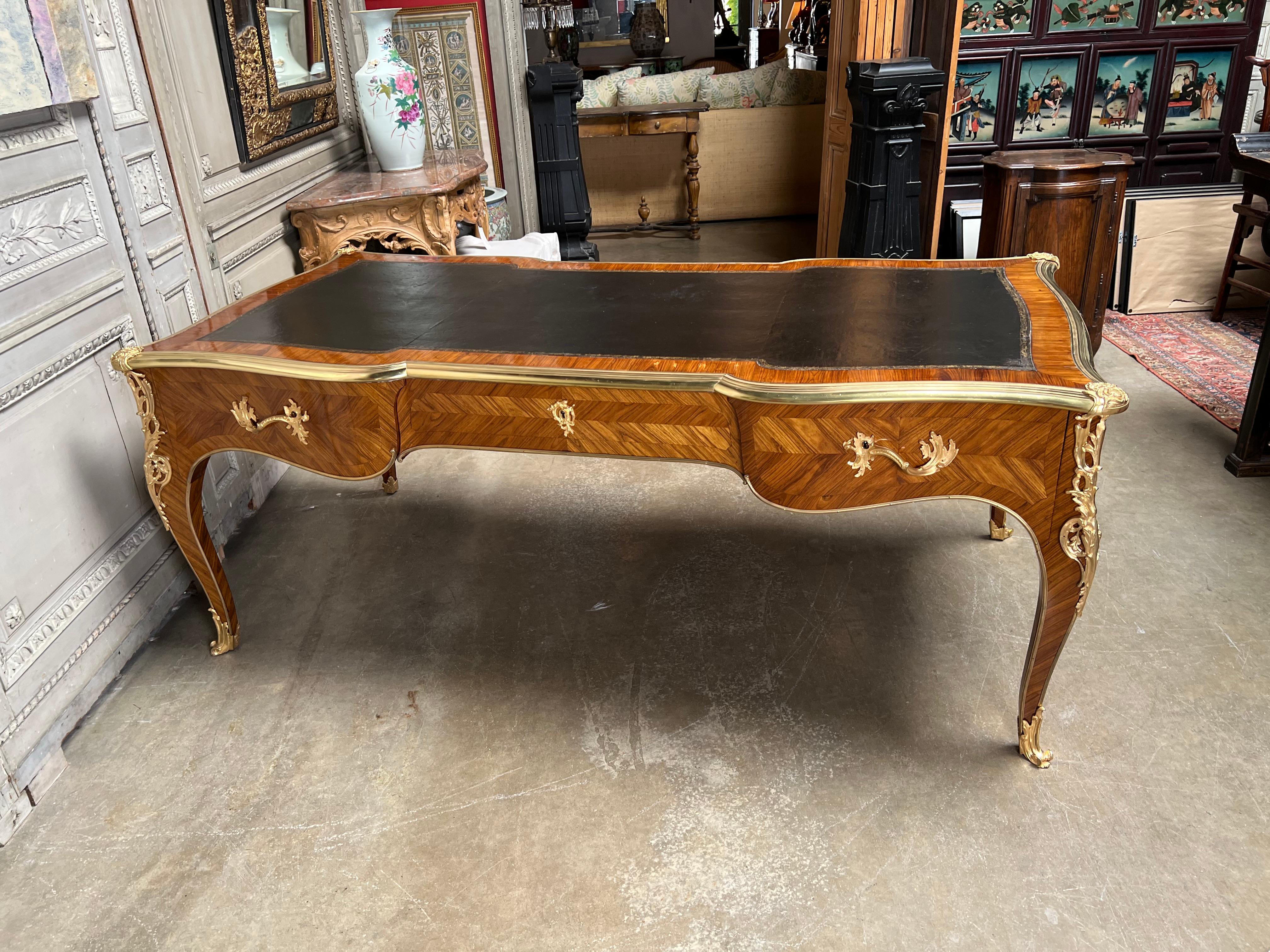Large 19th Century French Louis XV Style Bureau Plat Partners Desk For Sale 3