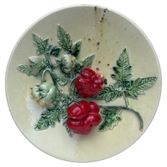 Grand plat à tomates en majolique française du XIXe siècle