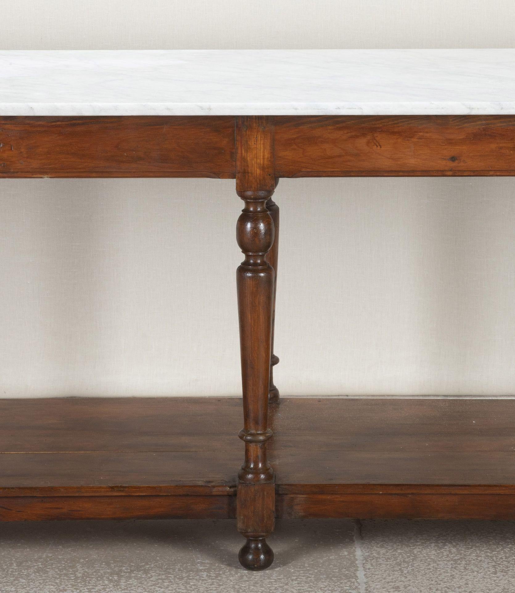 Francese Grande bancone da pasticceria francese del XIX secolo con piano in marmo in vendita