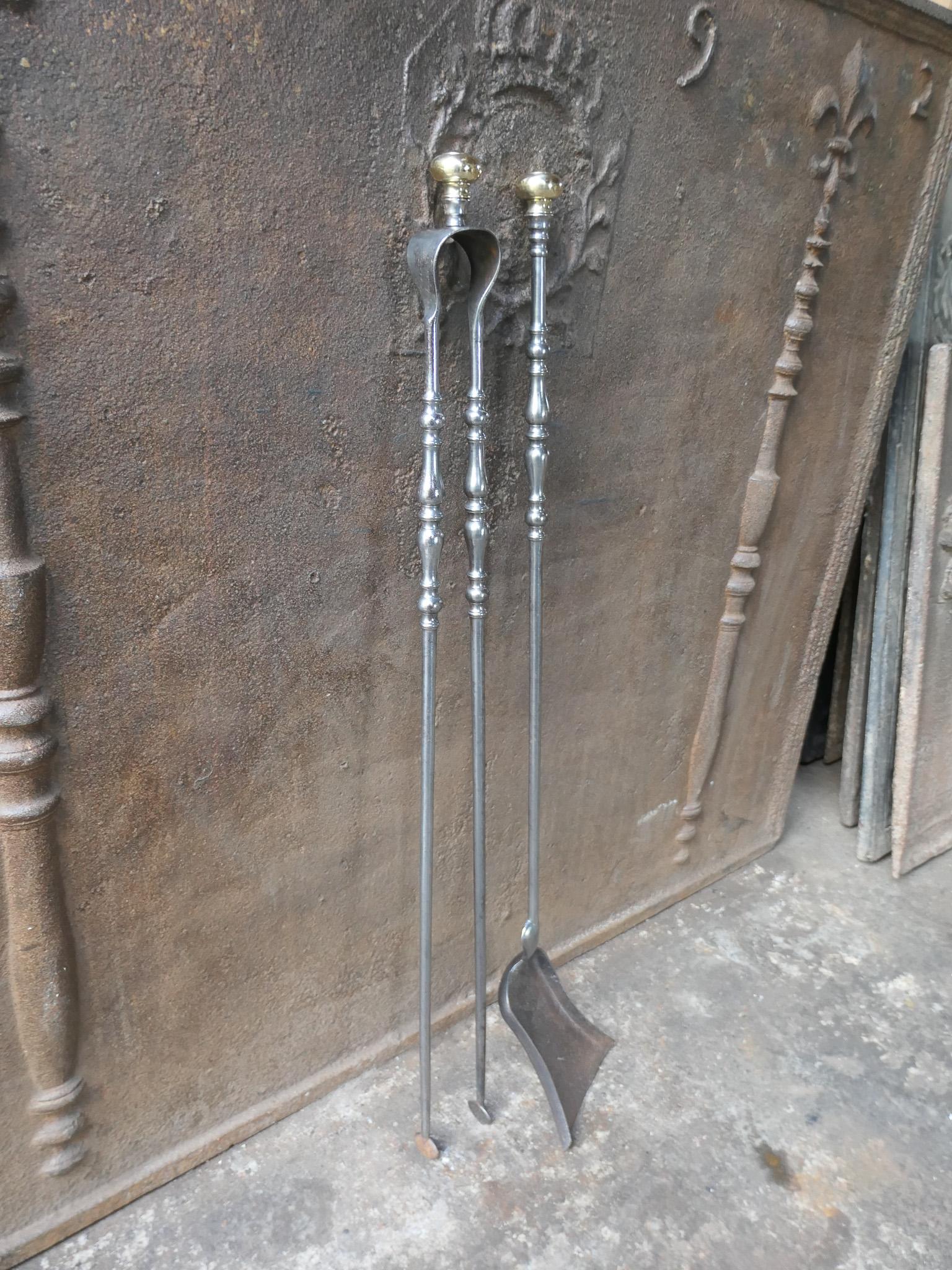Lucidato Grande set di attrezzi per caminetto francese Napoleone III del XIX secolo in vendita