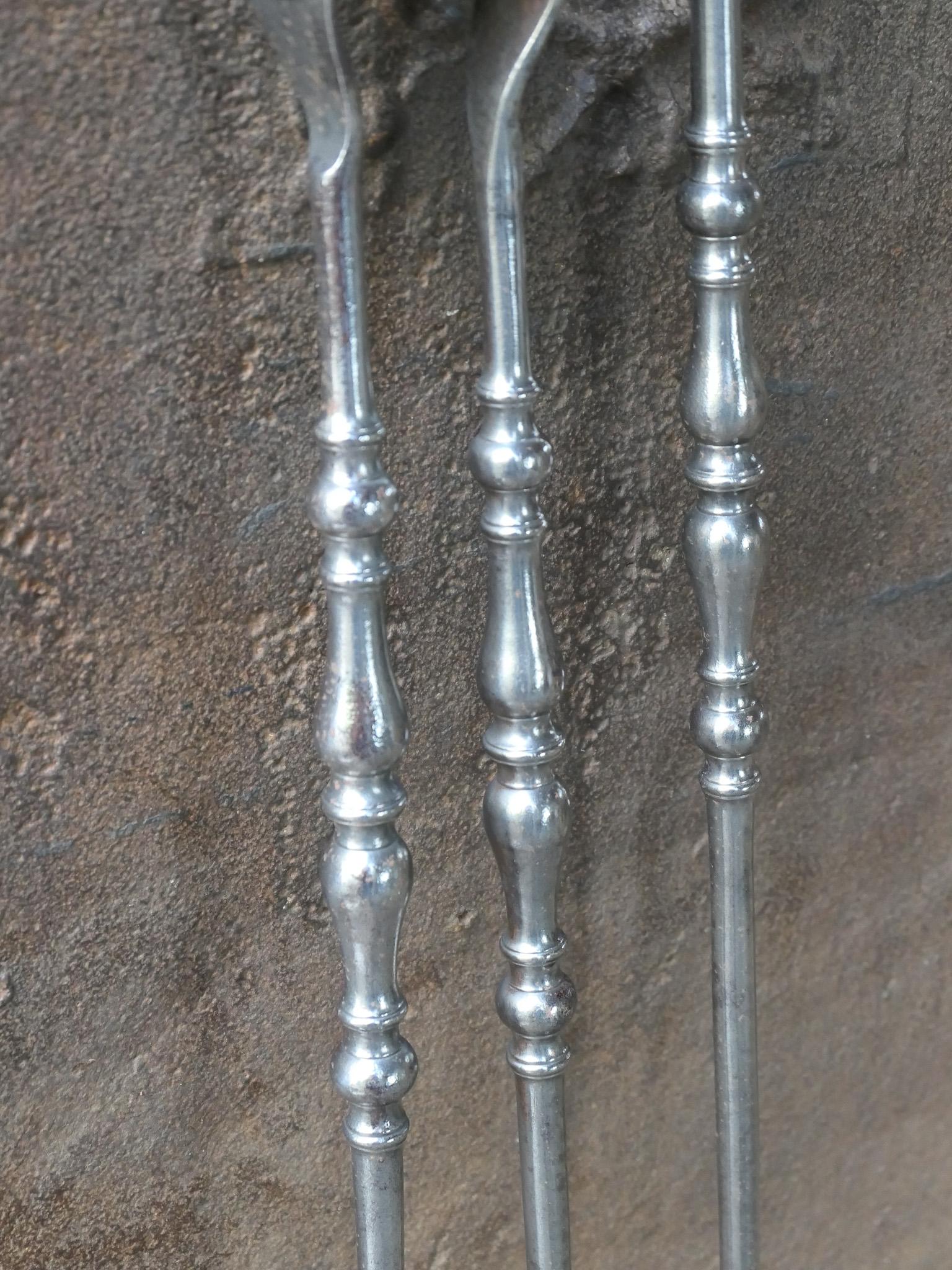 Grande set di attrezzi per caminetto francese Napoleone III del XIX secolo In condizioni buone in vendita a Soest, NL