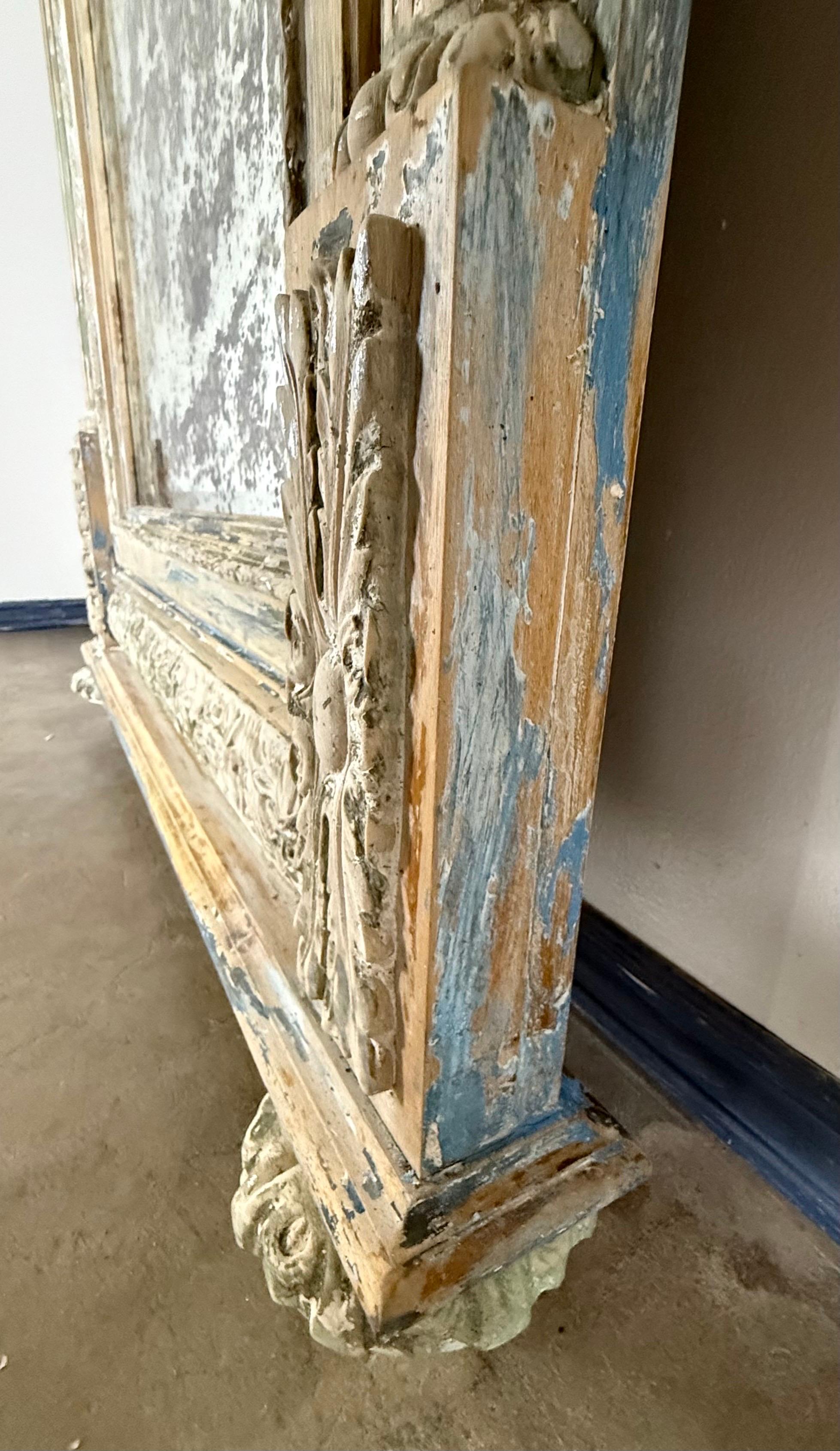 Large 19th Century French Neoclassical Trumeau Mirror with Aged Painted Finish en vente 9