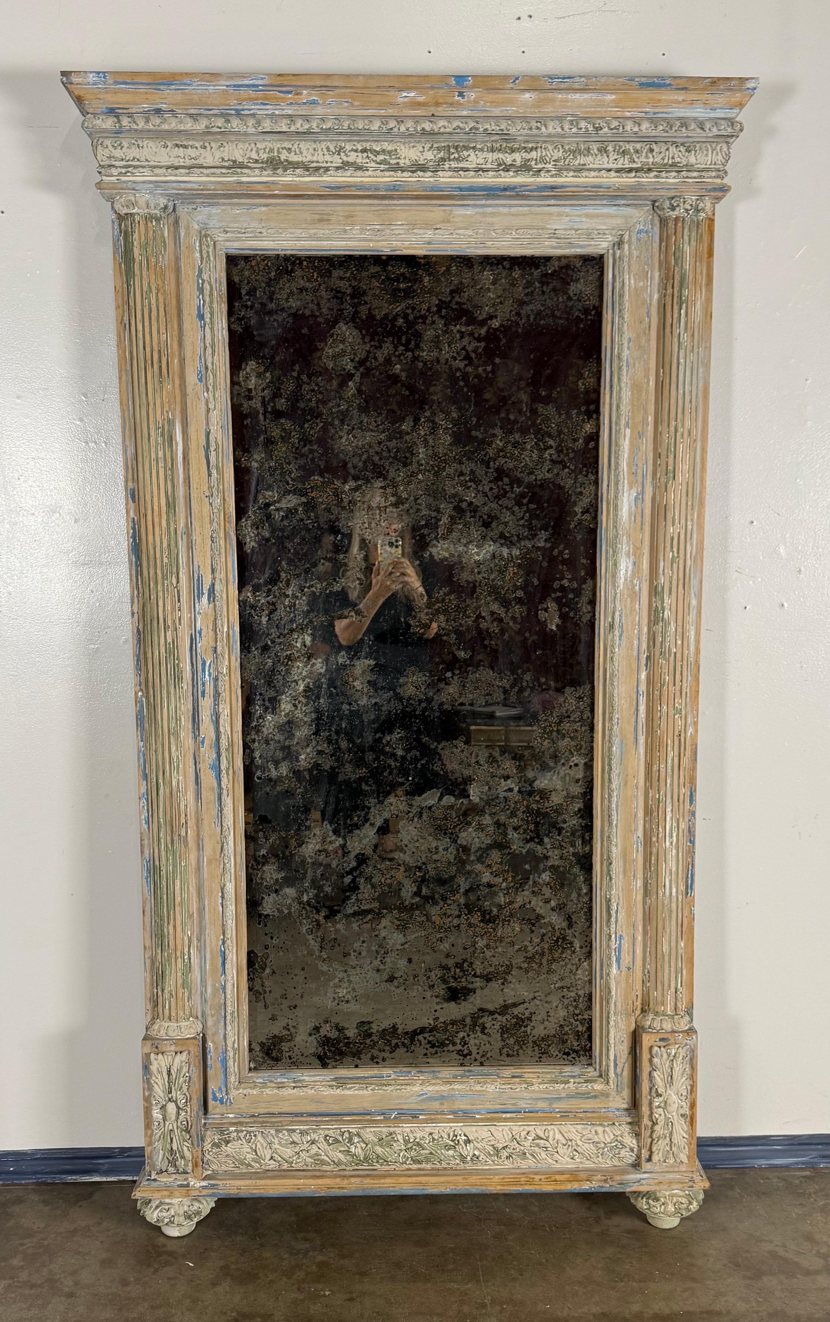 Néoclassique Large 19th Century French Neoclassical Trumeau Mirror with Aged Painted Finish en vente