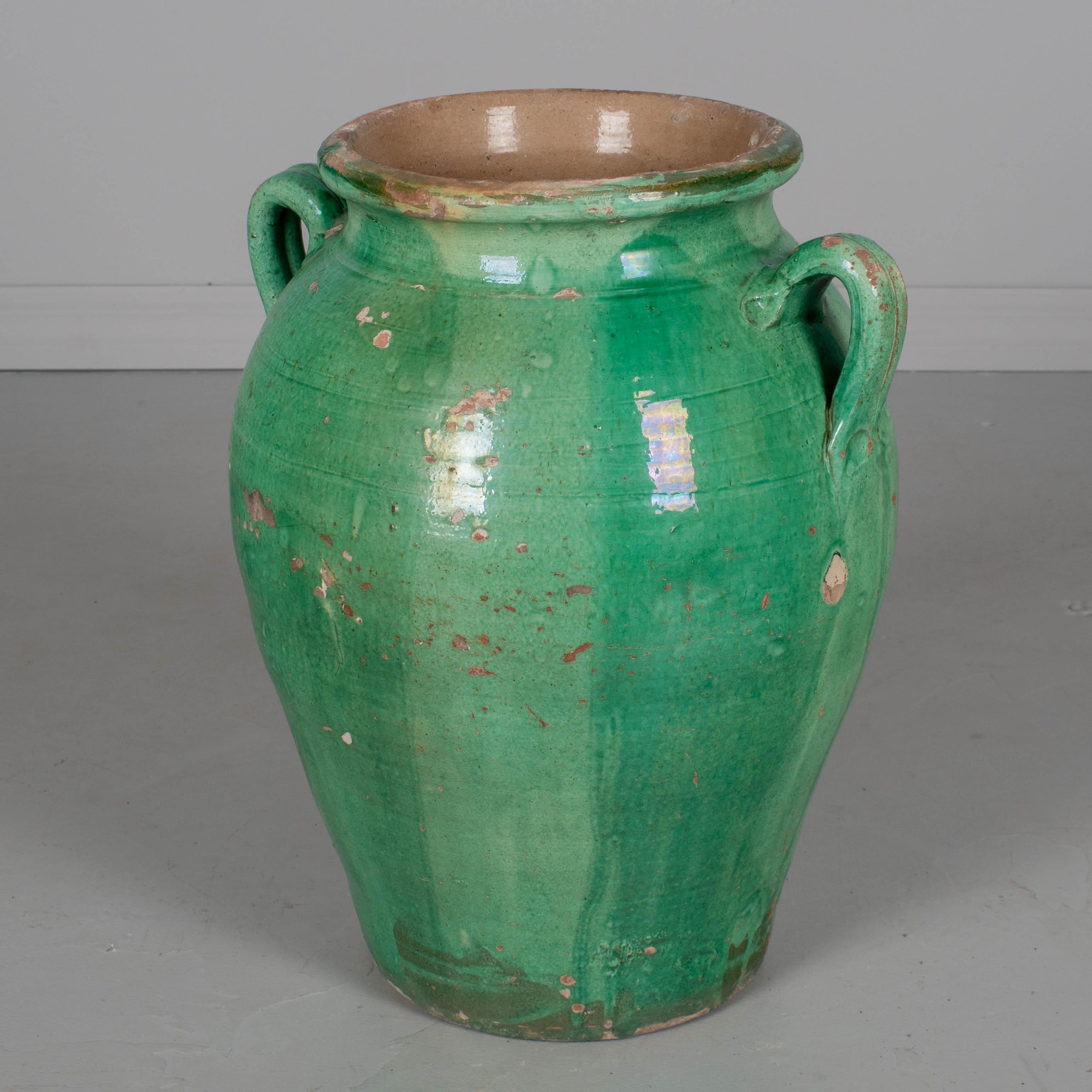 Großes französisches Keramikgefäß oder Vase aus dem 19. Jahrhundert (Glasiert) im Angebot