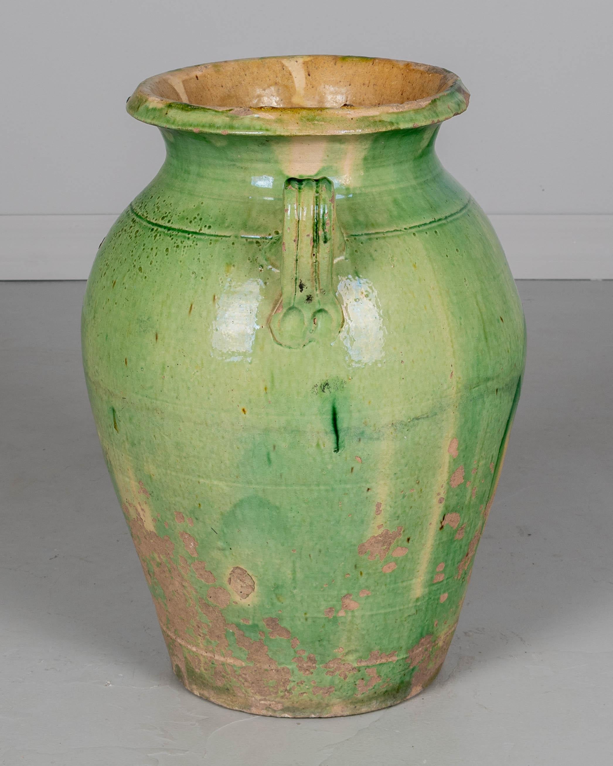 Großes französisches Keramikgefäß oder Vase aus dem 19. Jahrhundert im Angebot 2