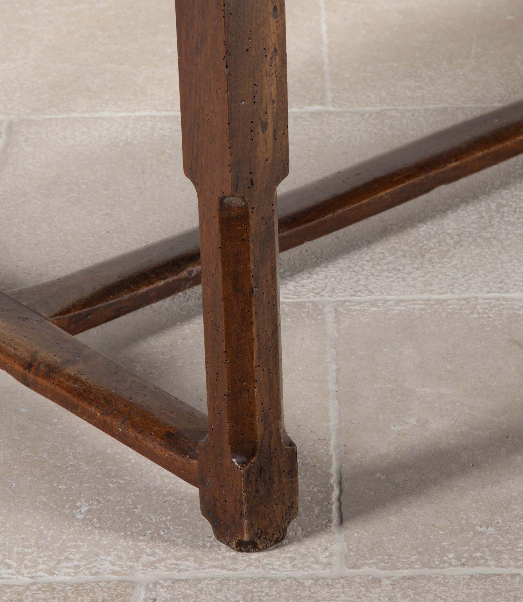 Large 19th Century French Refectory Table en vente 3