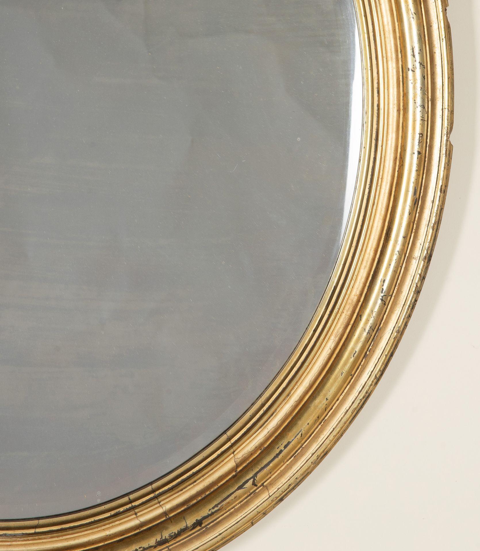 Large 19th Century French Renaissance Style Oval Giltwood Mirror In Good Condition For Sale In Gloucestershire, GB