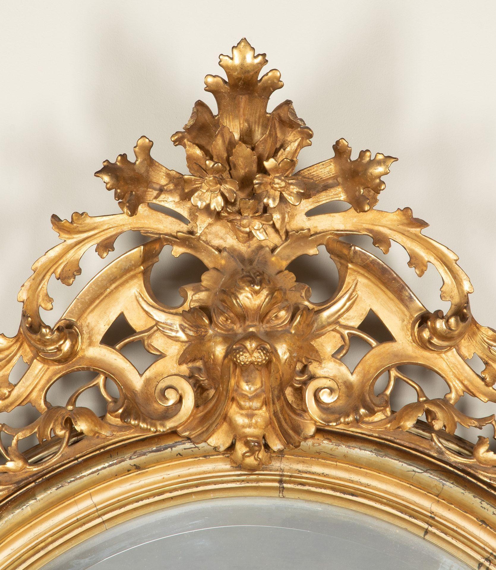 Large 19th Century French Renaissance Style Oval Giltwood Mirror For Sale 3