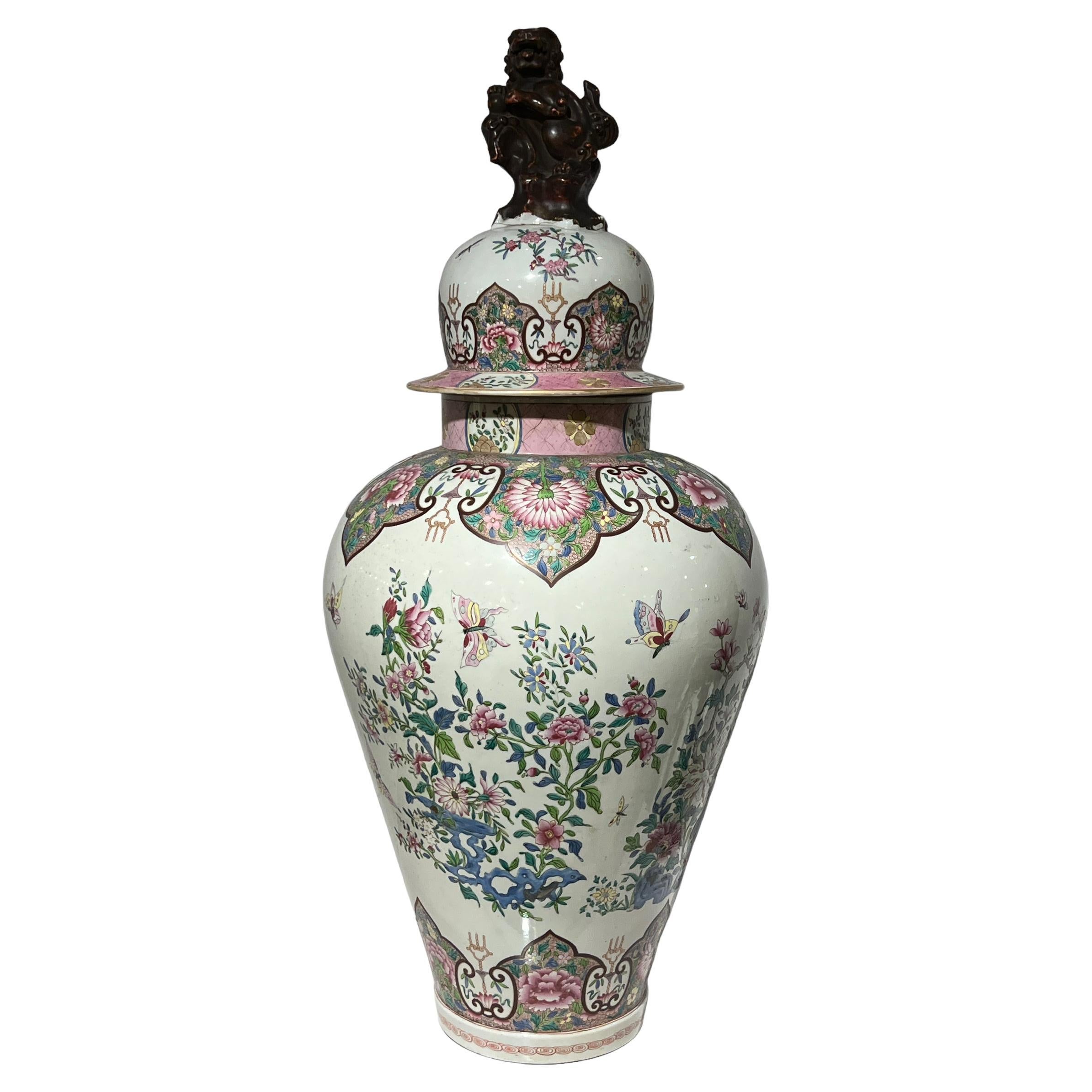 Grande opera francese del XIX secolo  Sansone  Vaso in porcellana Famille Rose in vendita