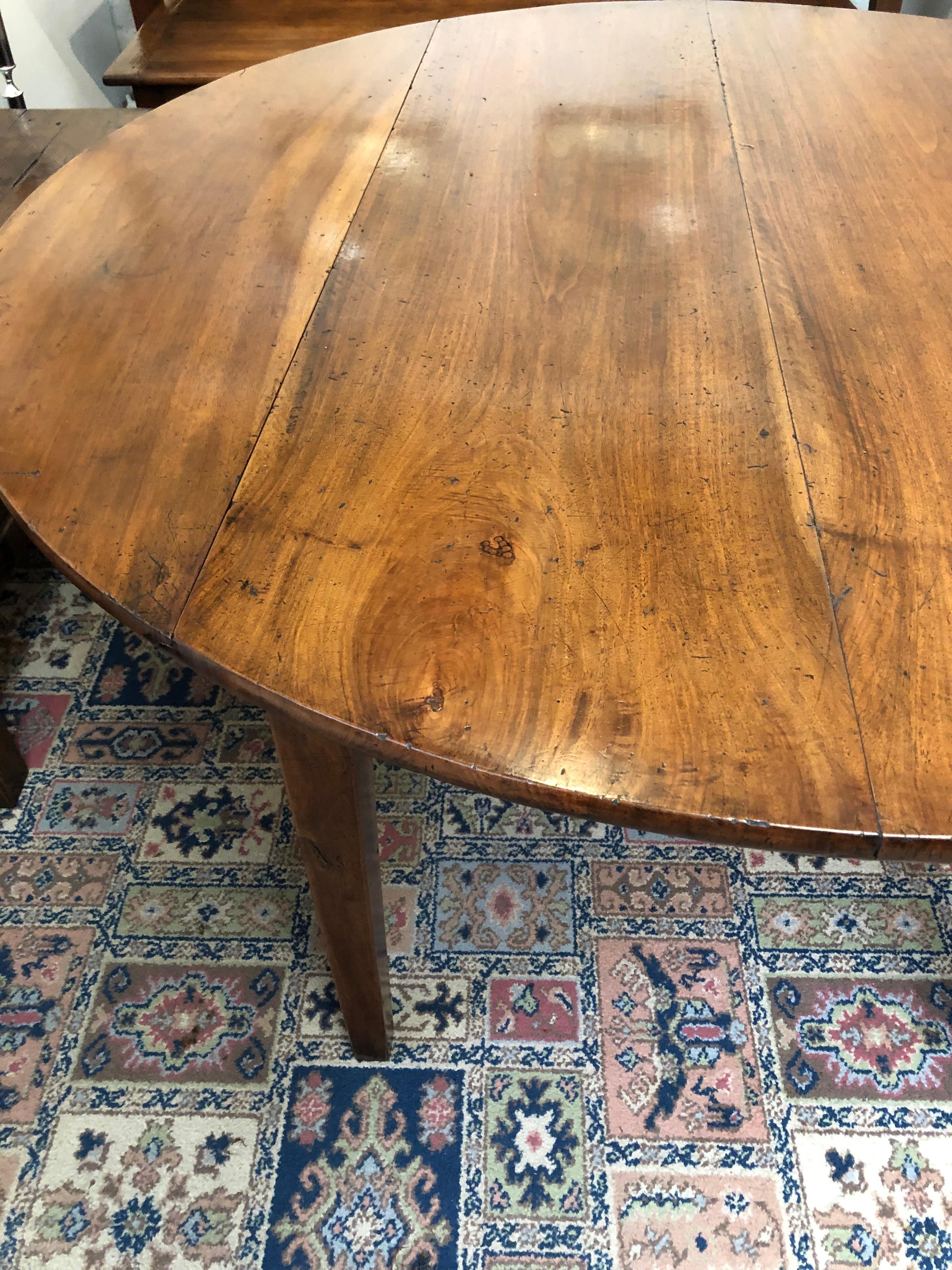 Large 19th Century French Solid Walnut Circular Dining Table 1