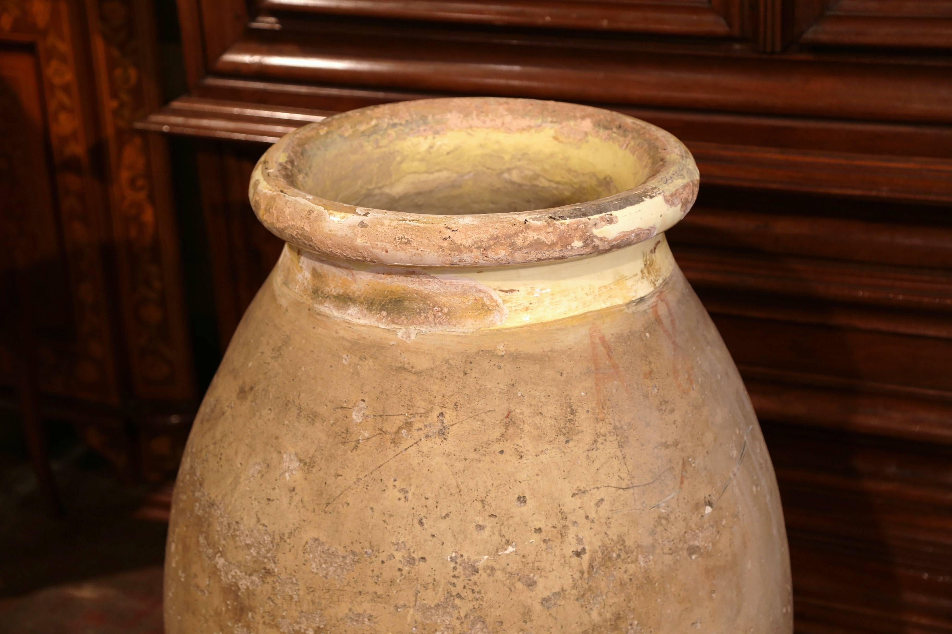  19th Century French Terracotta Olive Jar from Provence In Excellent Condition In Dallas, TX