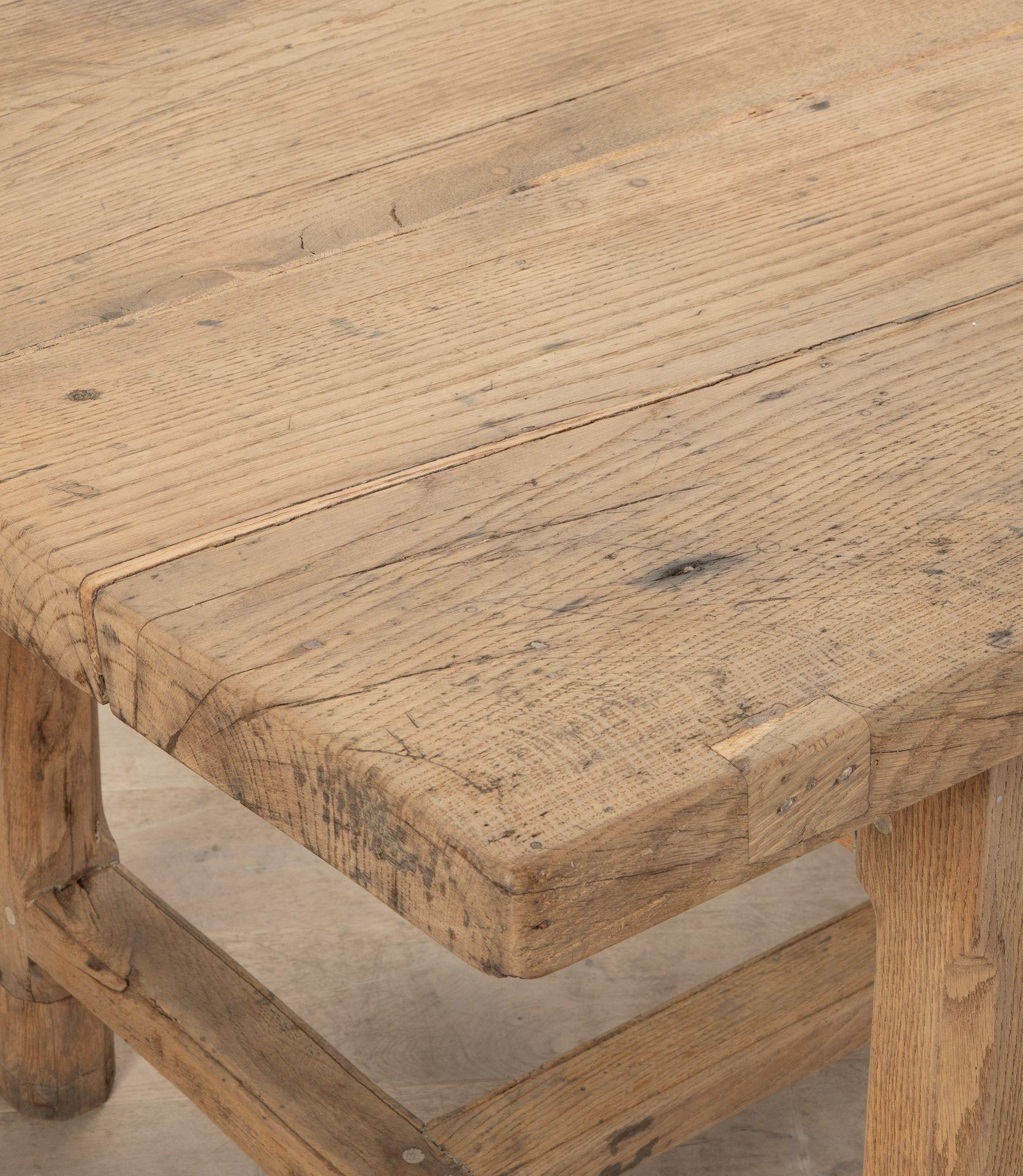 Large 19th Century French Three Metre Scrubbed Oak Farmhouse Table (19. Jahrhundert) im Angebot