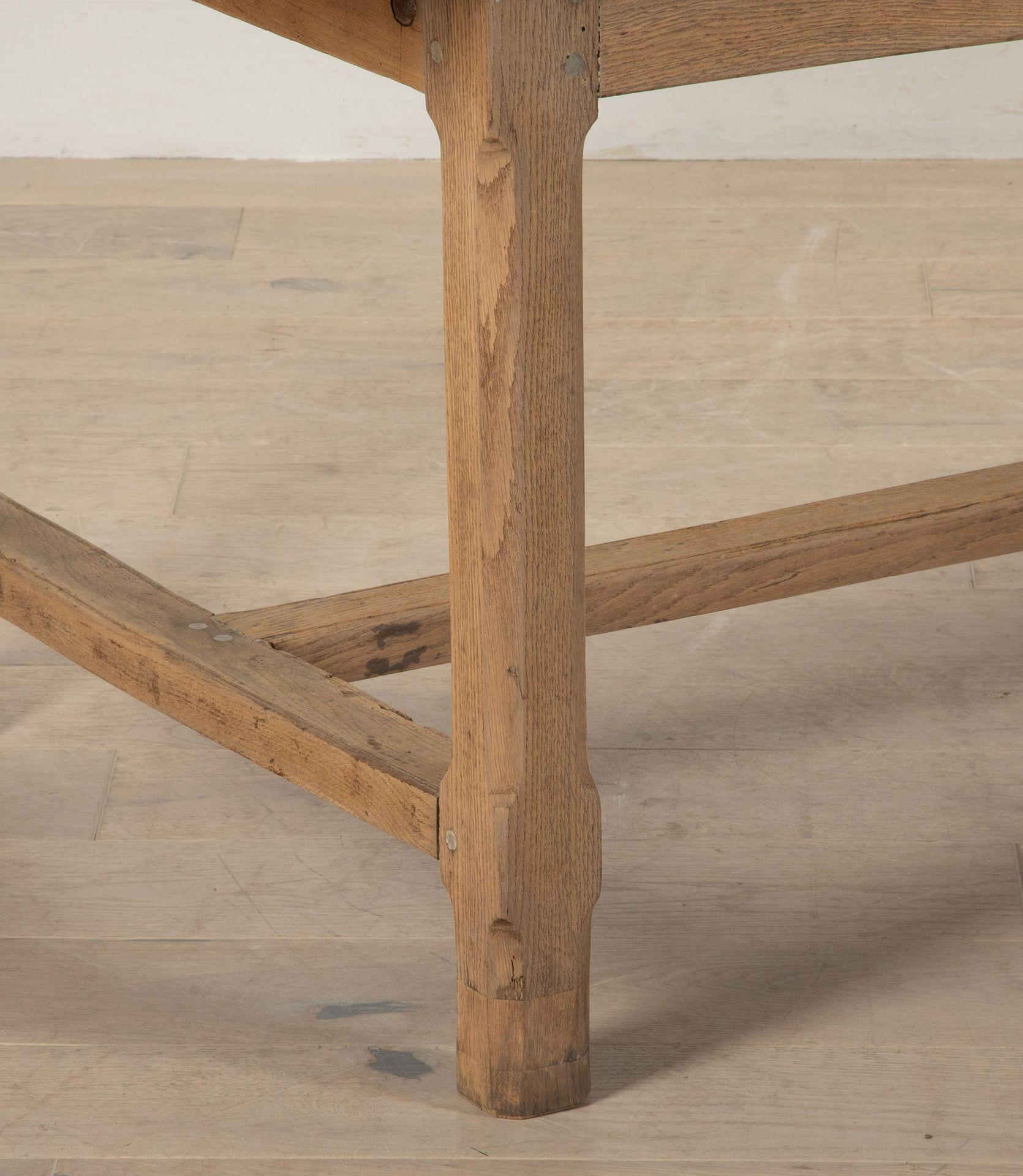 Large 19th Century French Three Metre Scrubbed Oak Farmhouse Table im Angebot 1