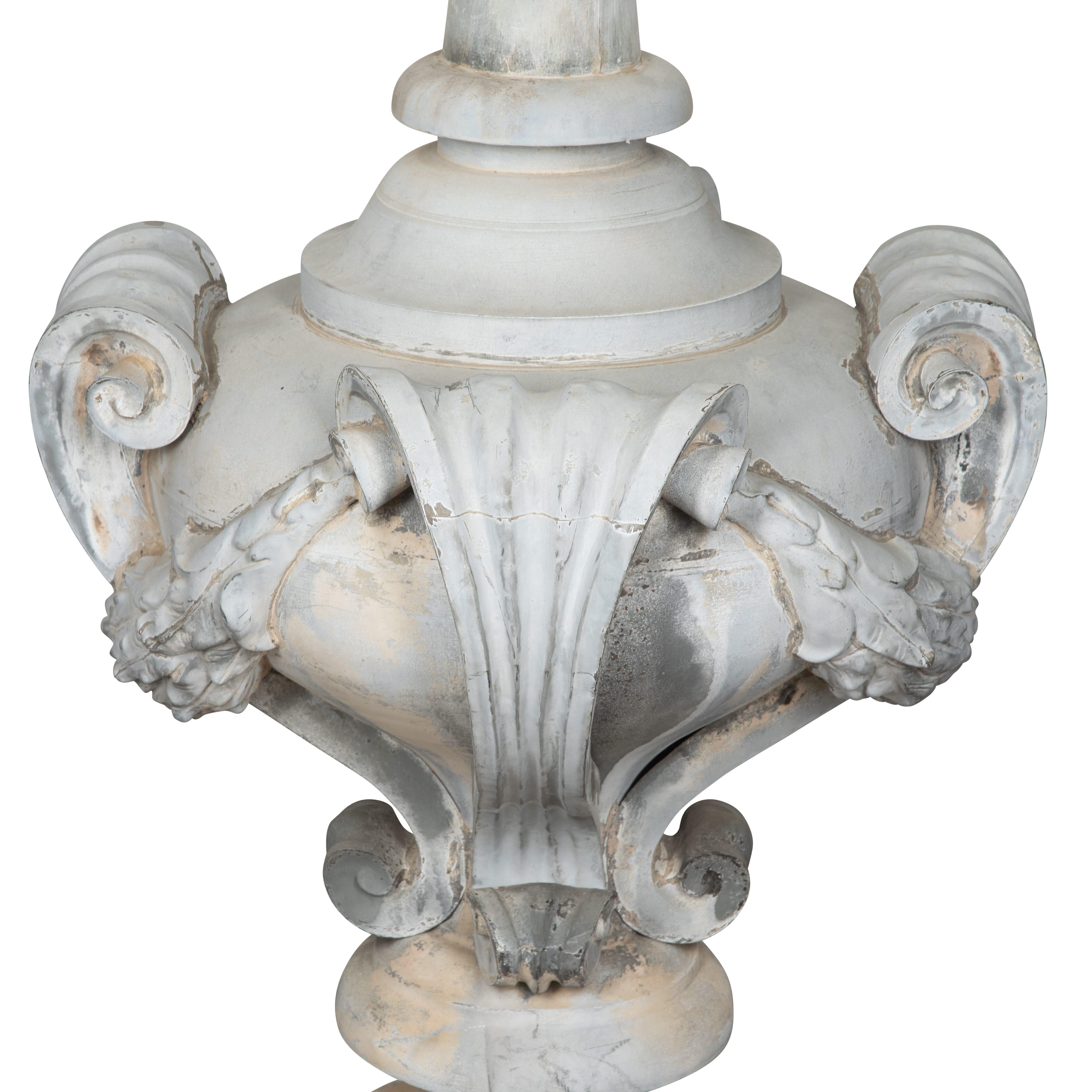 Large 19th Century French Zinc Finial In Good Condition For Sale In Tetbury, Gloucestershire
