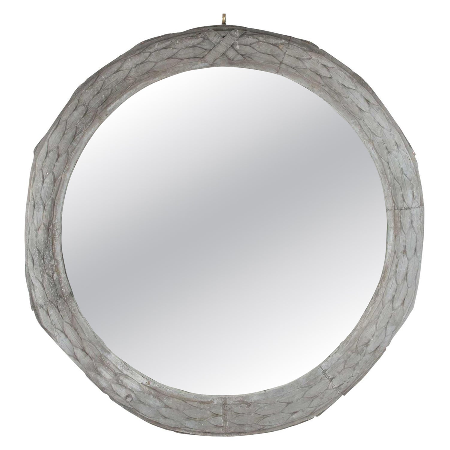 Grande specchio francese del XIX secolo con corona di alloro in zinco in vendita