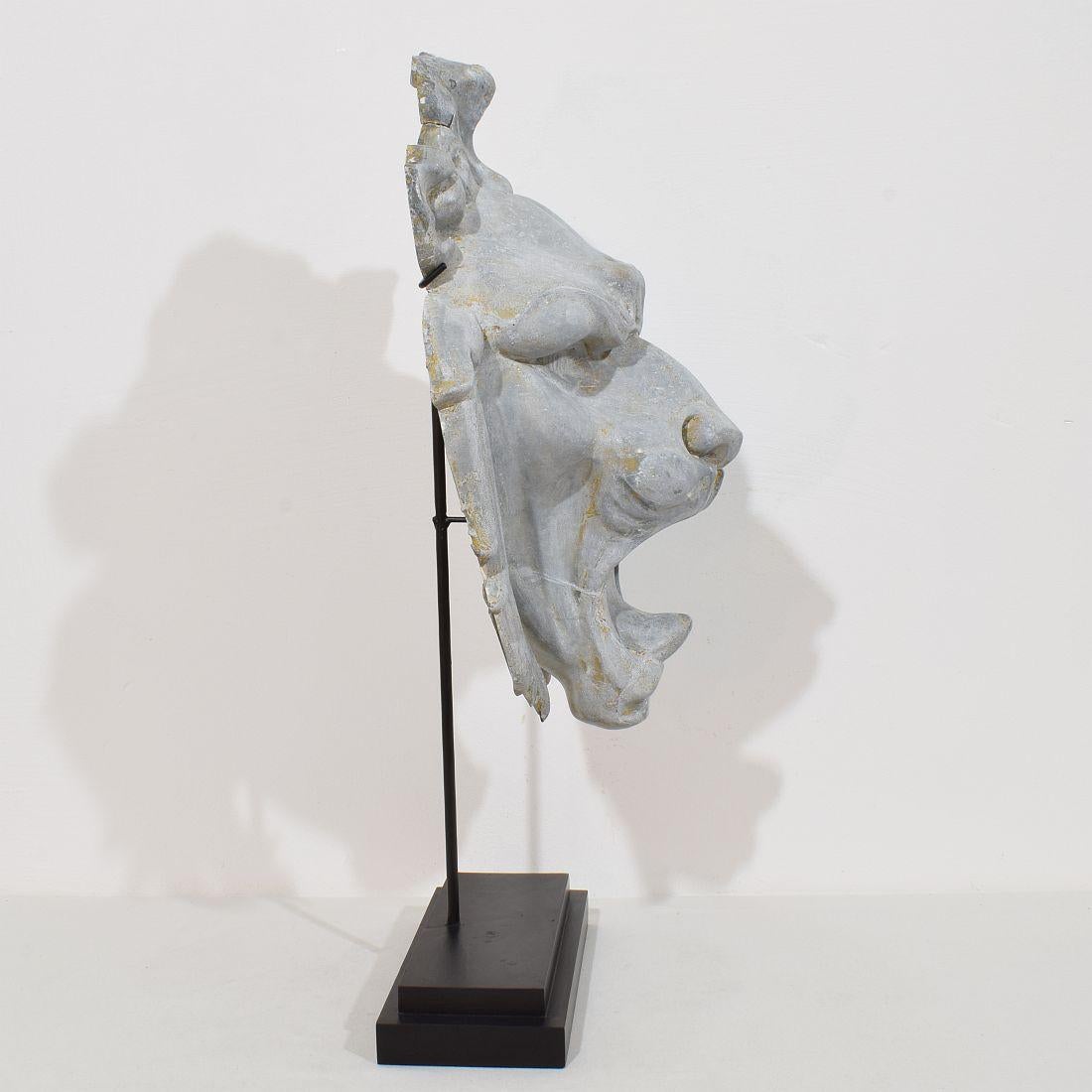 Large 19th Century, French Zinc Lion Head Fragment In Good Condition In Buisson, FR