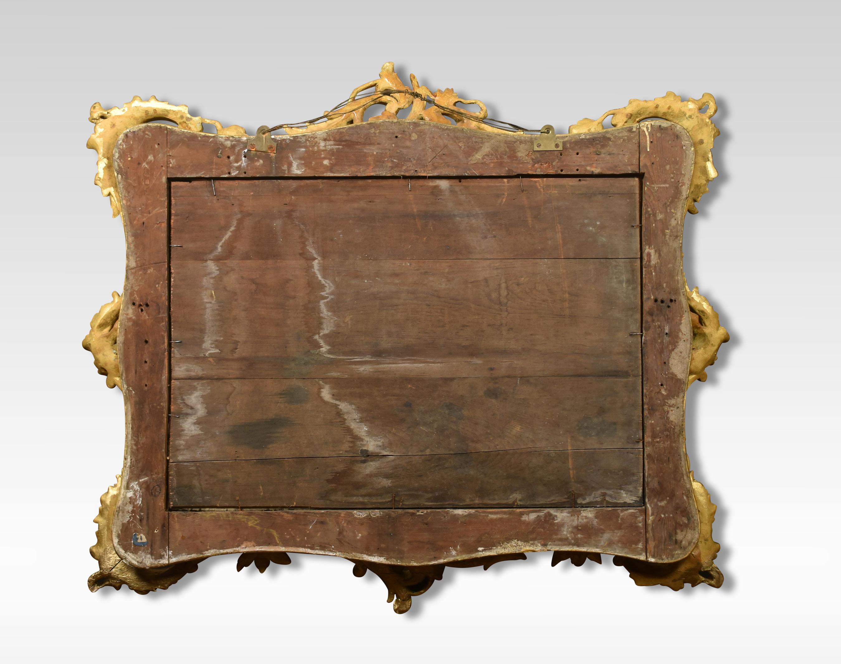 Grand miroir mural en bois doré du 19ème siècle en vente 3