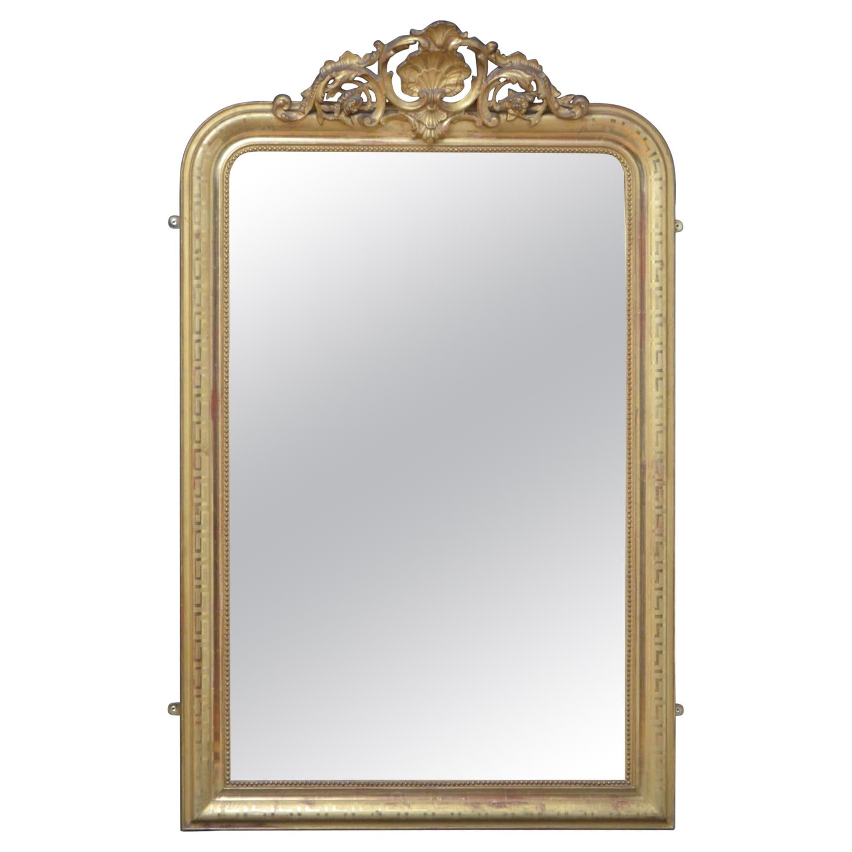 Grand miroir en bois doré du 19e siècle