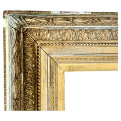 Großer Giltwood-Wandspiegel aus dem 19. Jahrhundert, Rahmen mit geschnitztem Foliate-Design