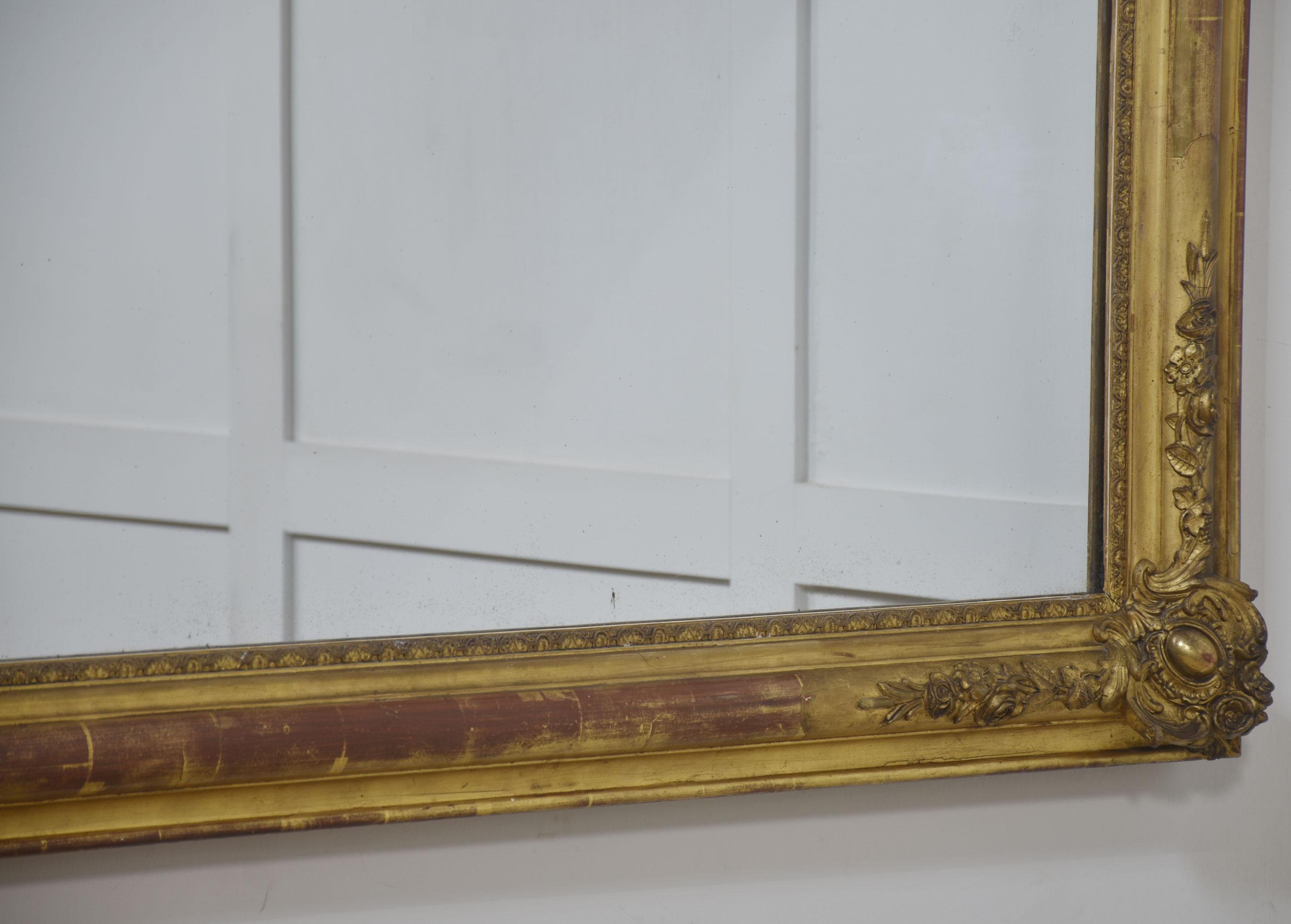 Gran espejo de pared de madera dorada del siglo XIX en venta 9