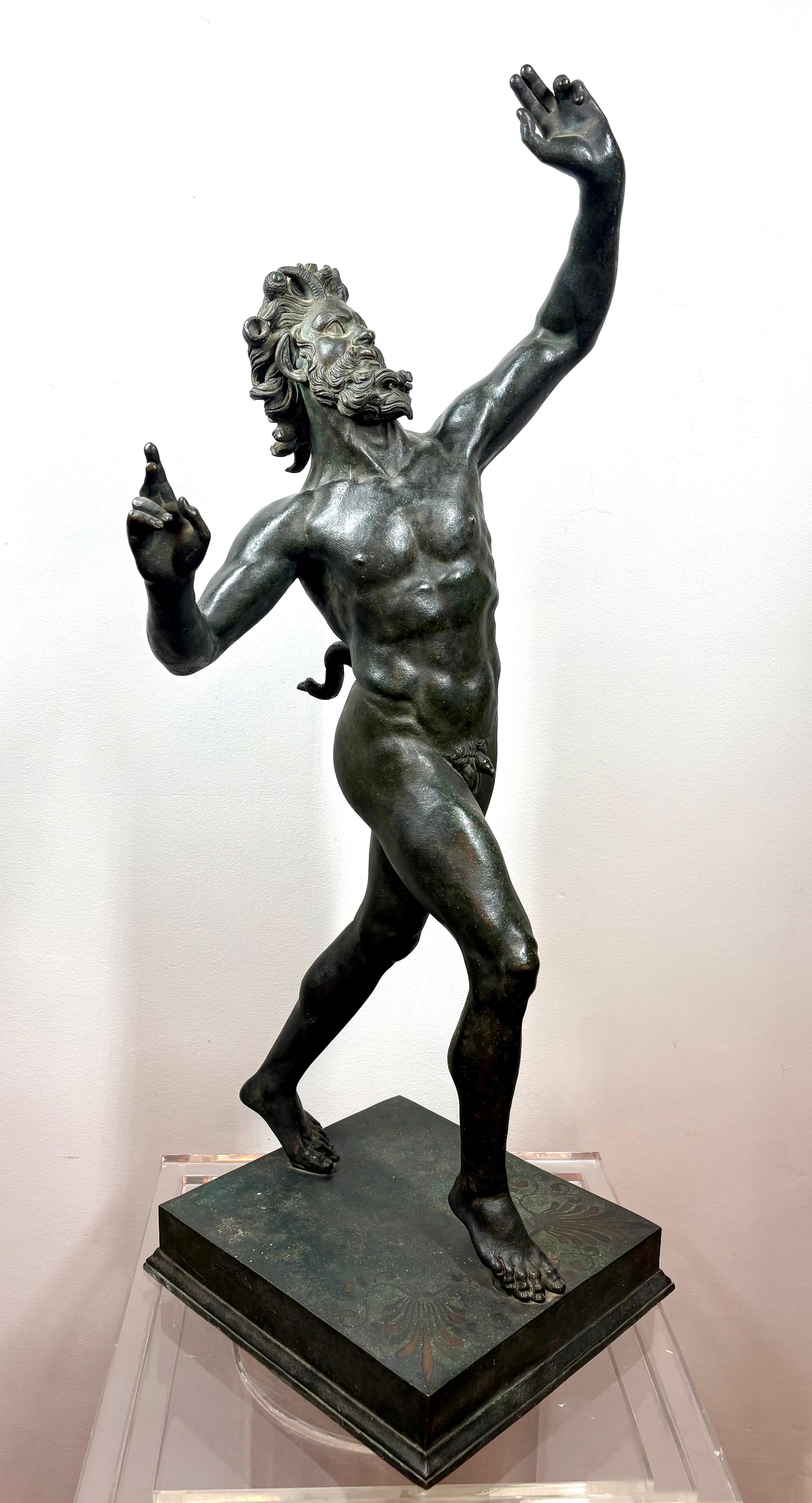 Italiano Large 19th century Grand Tour  bronze model of Dancing Satyr in vendita