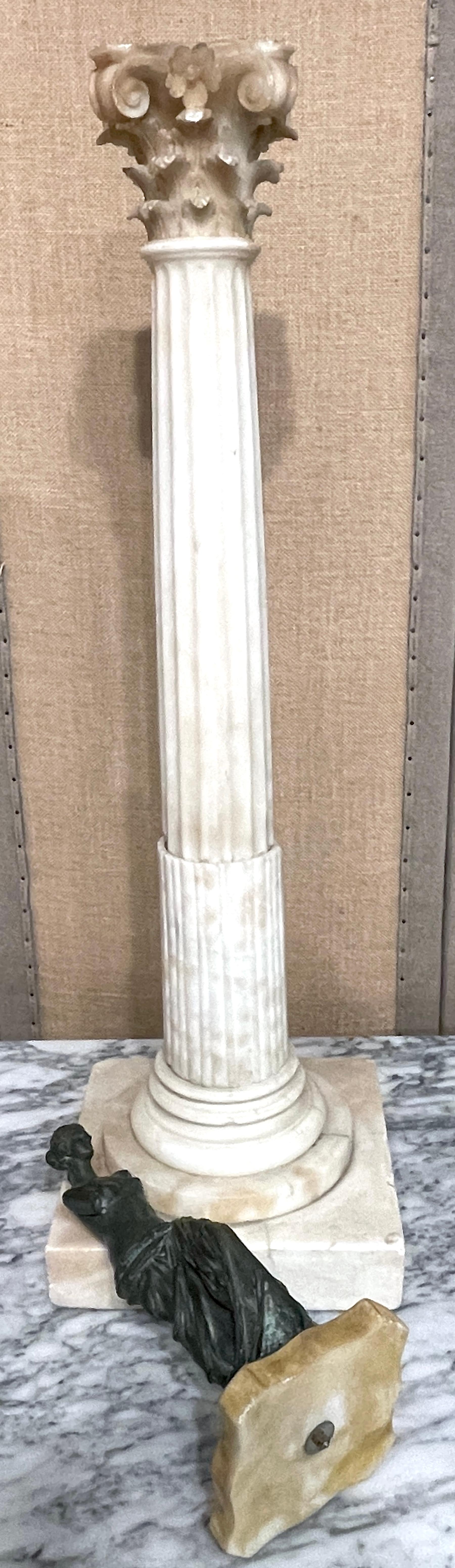 Grande colonna in marmo del Grand Tour del XIX secolo con Venere di Milo in vendita 6