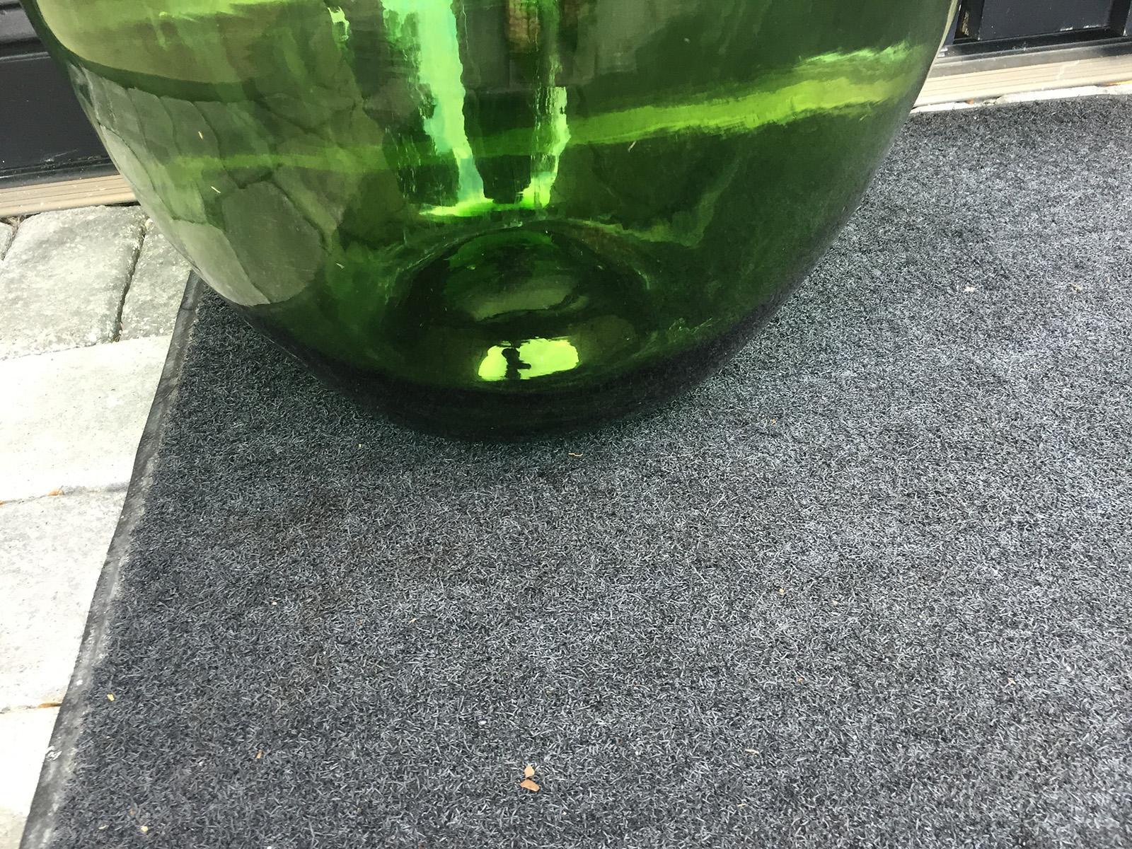Großes grünes Glas des 19. Jahrhunderts Jerobeam als Lampe im Angebot 3