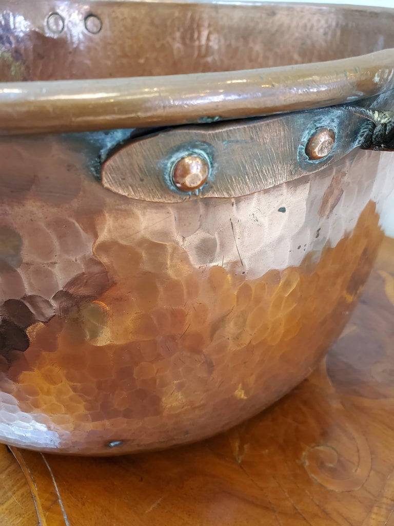 Large 19th Century Hand Hammered North African Copper Pot For Sale at 1stDibs