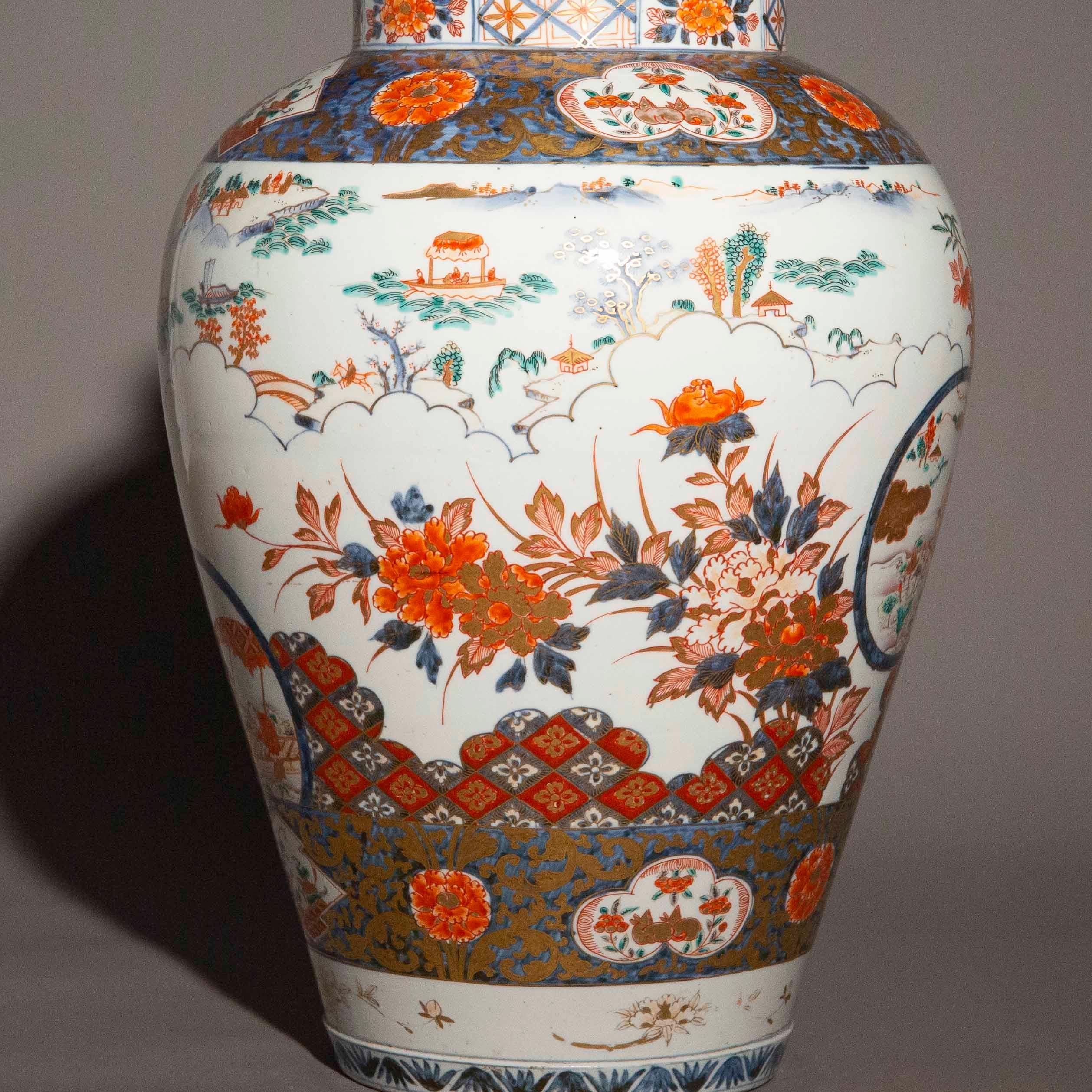Gran lámpara de sobremesa de jarra de templo Imari del siglo XIX en Bueno estado para la venta en Richmond, London